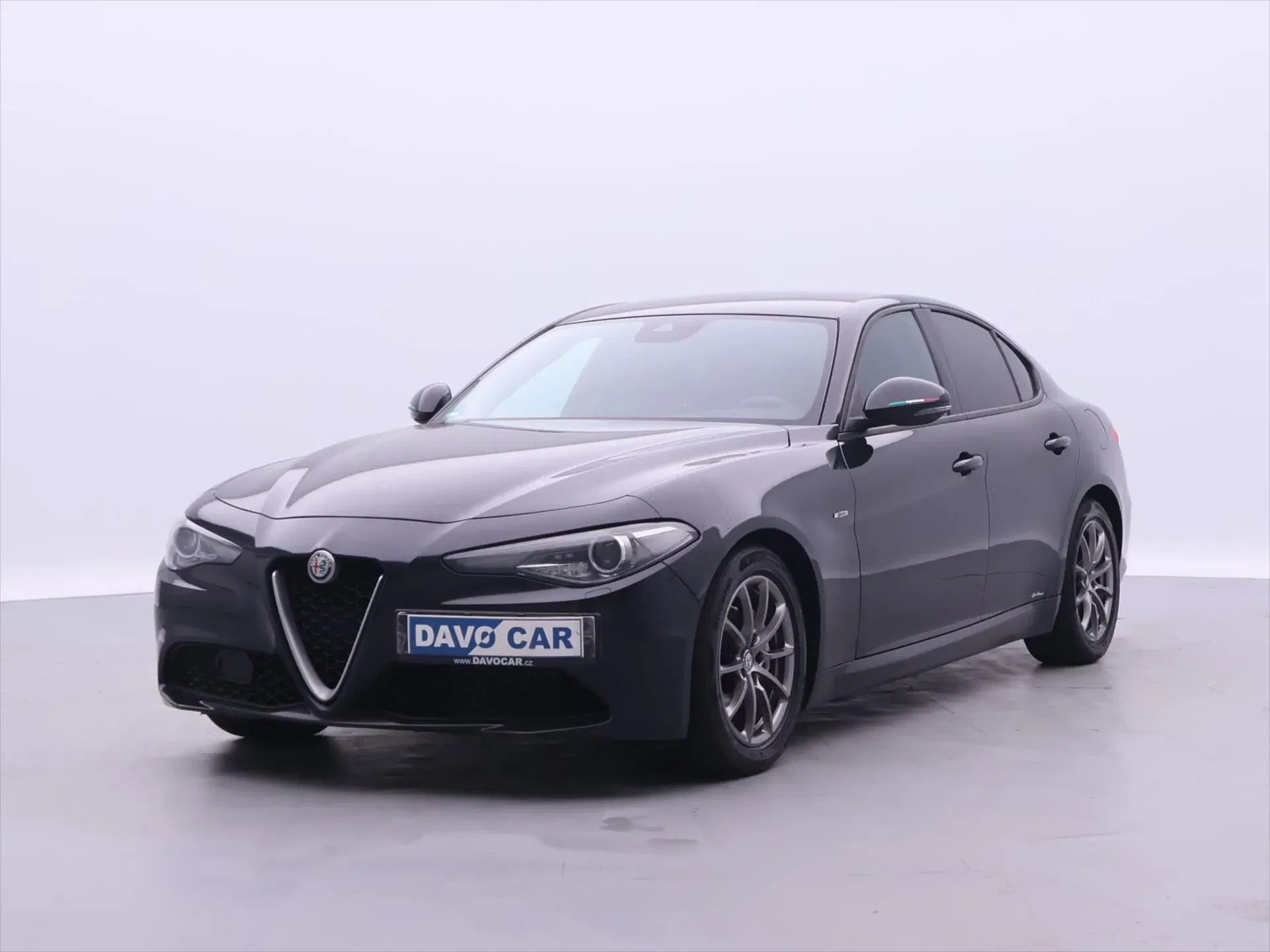 Alfa Romeo Giulia - Náhled 3
