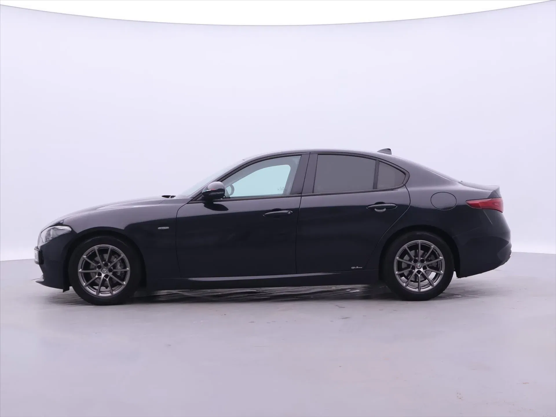 Alfa Romeo Giulia - Náhled 4