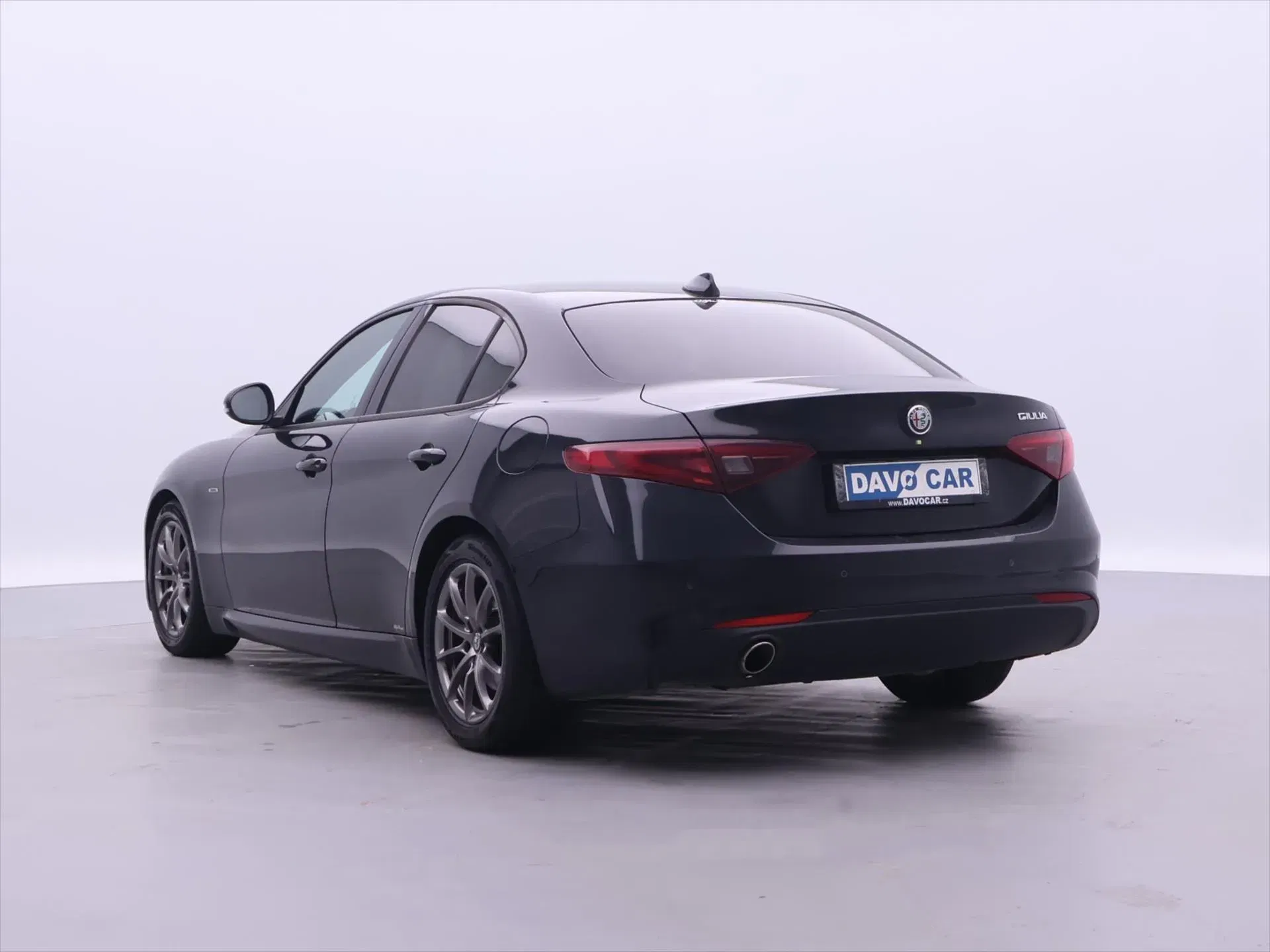 Alfa Romeo Giulia - Náhled 5