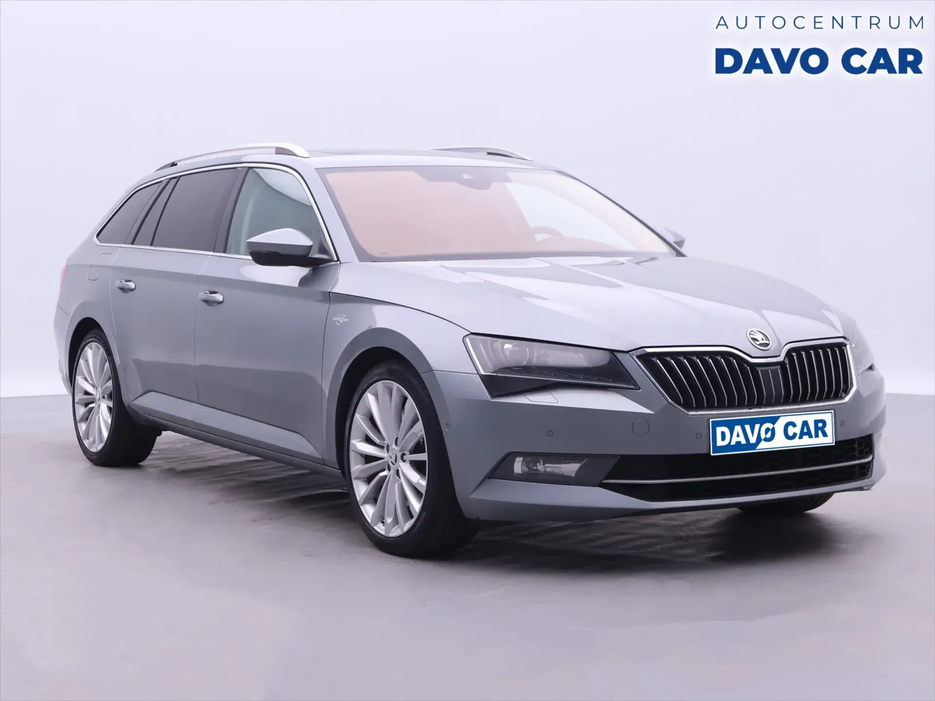 Škoda Superb - Obrázek 1