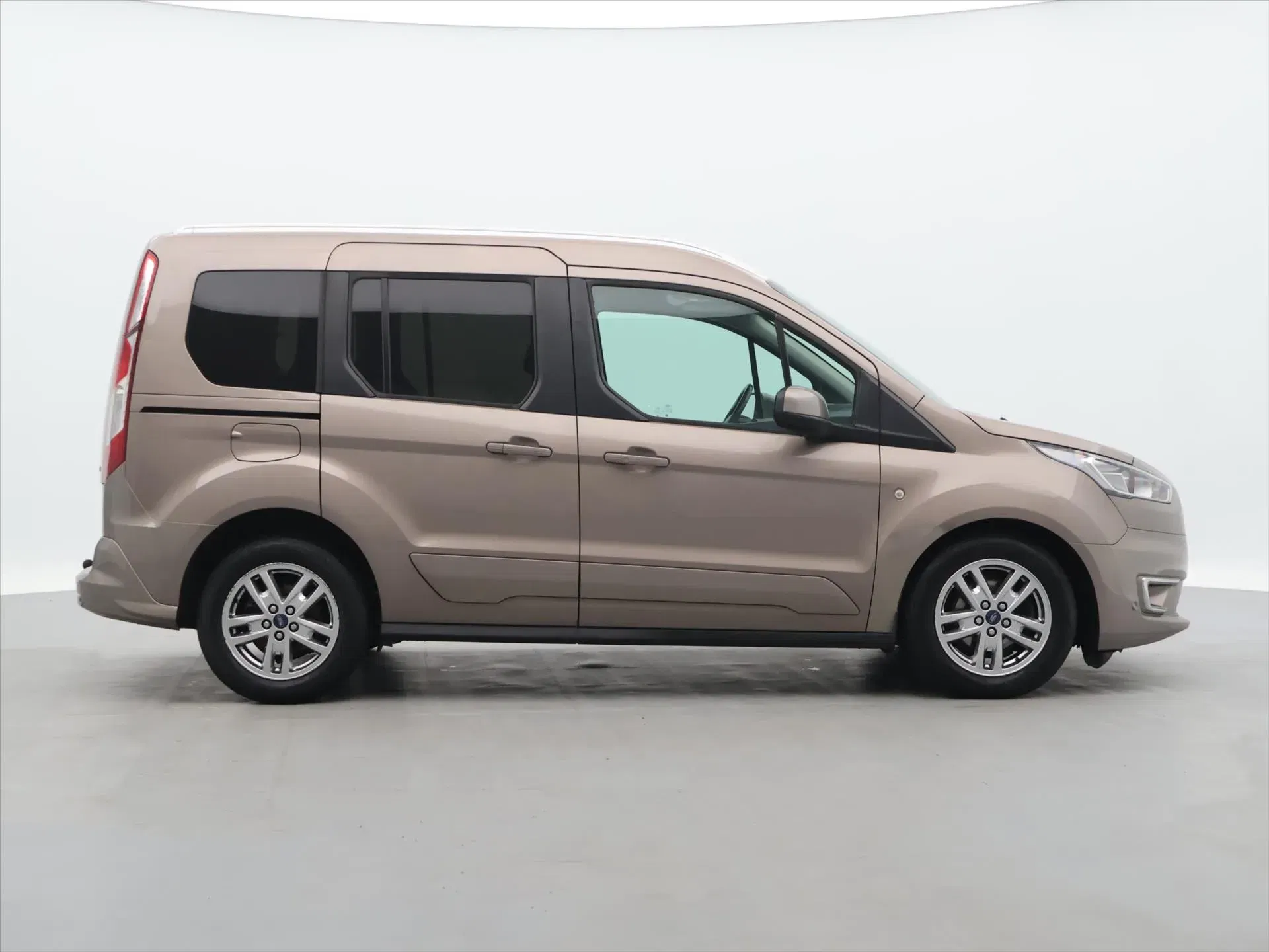 Ford Tourneo Connect - Náhled 8