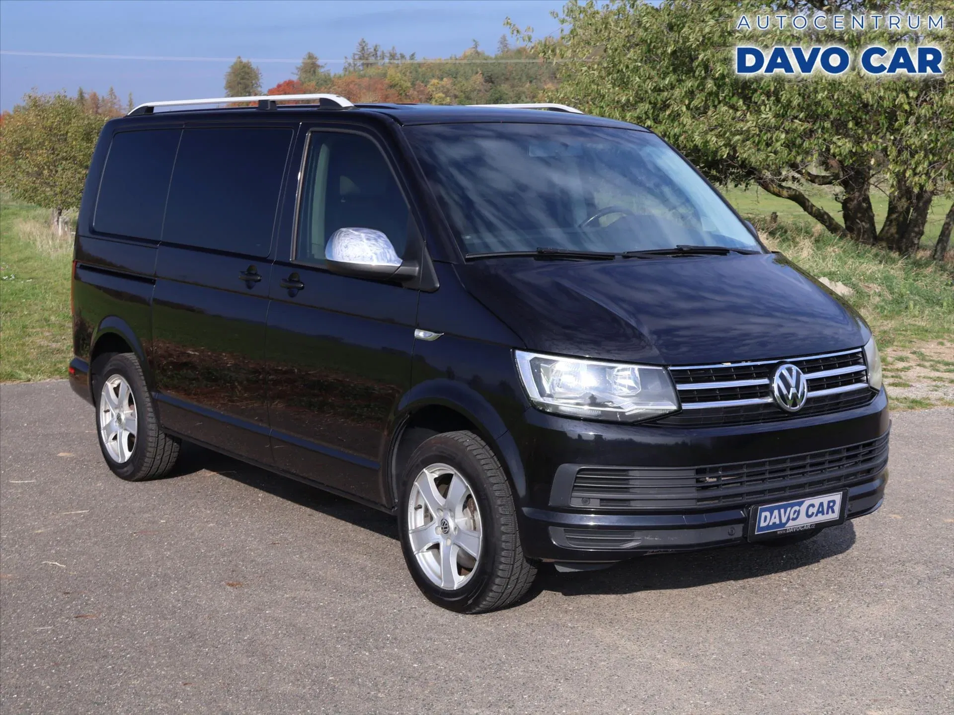 Volkswagen Caravelle - Obrázek 1
