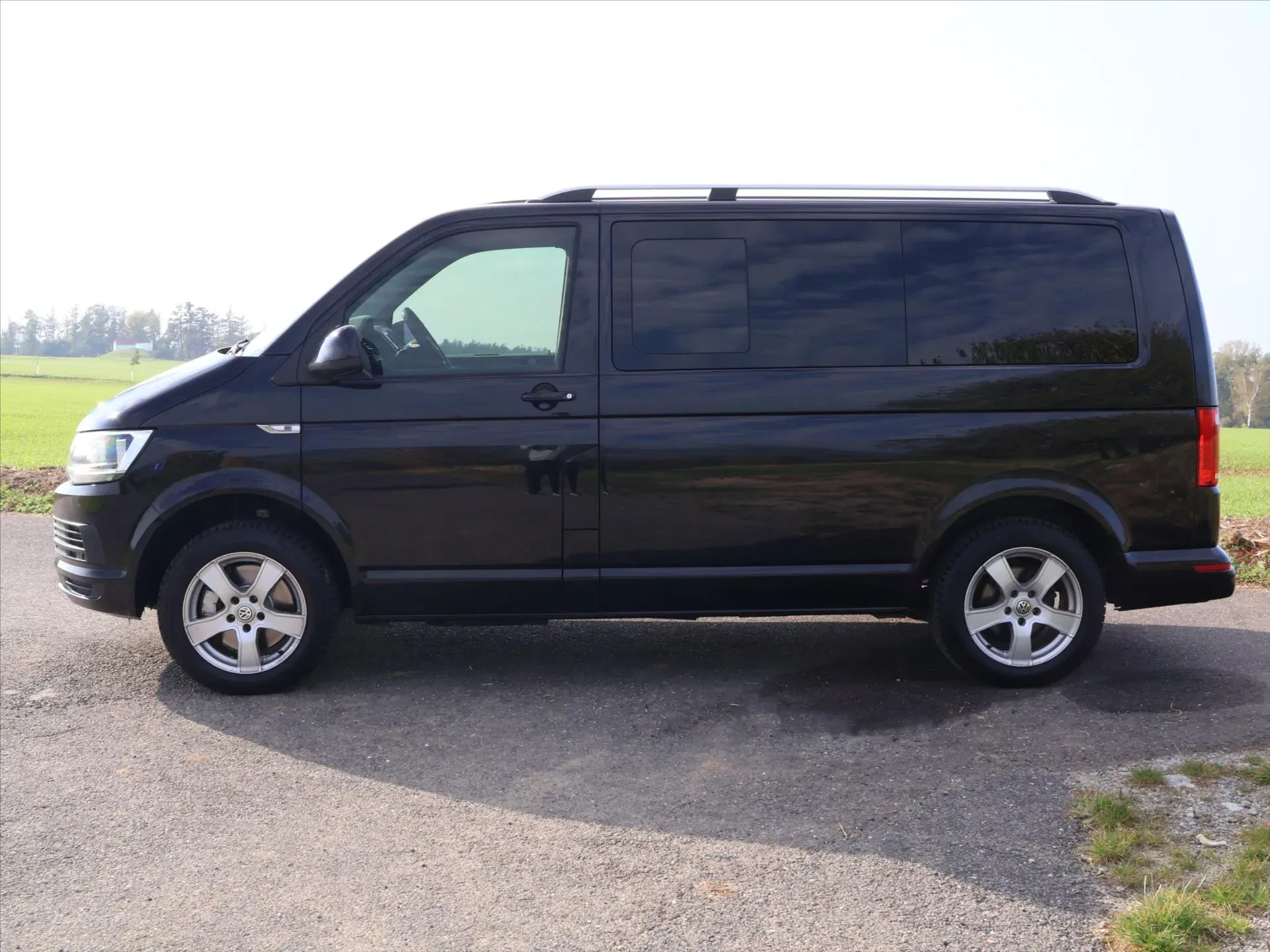 Volkswagen Caravelle - Náhled 4