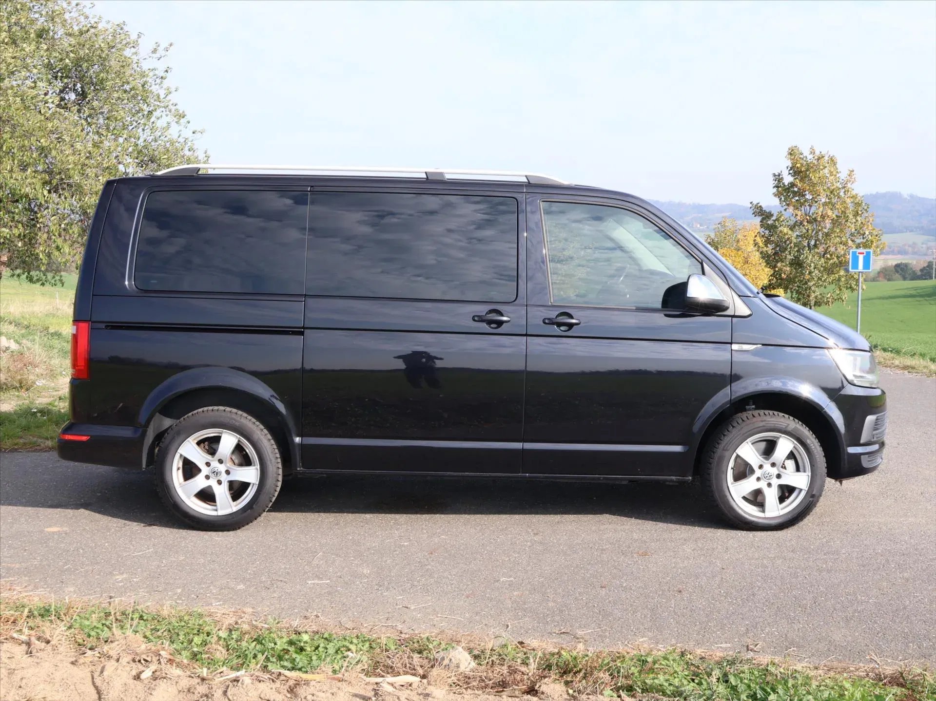 Volkswagen Caravelle - Náhled 8
