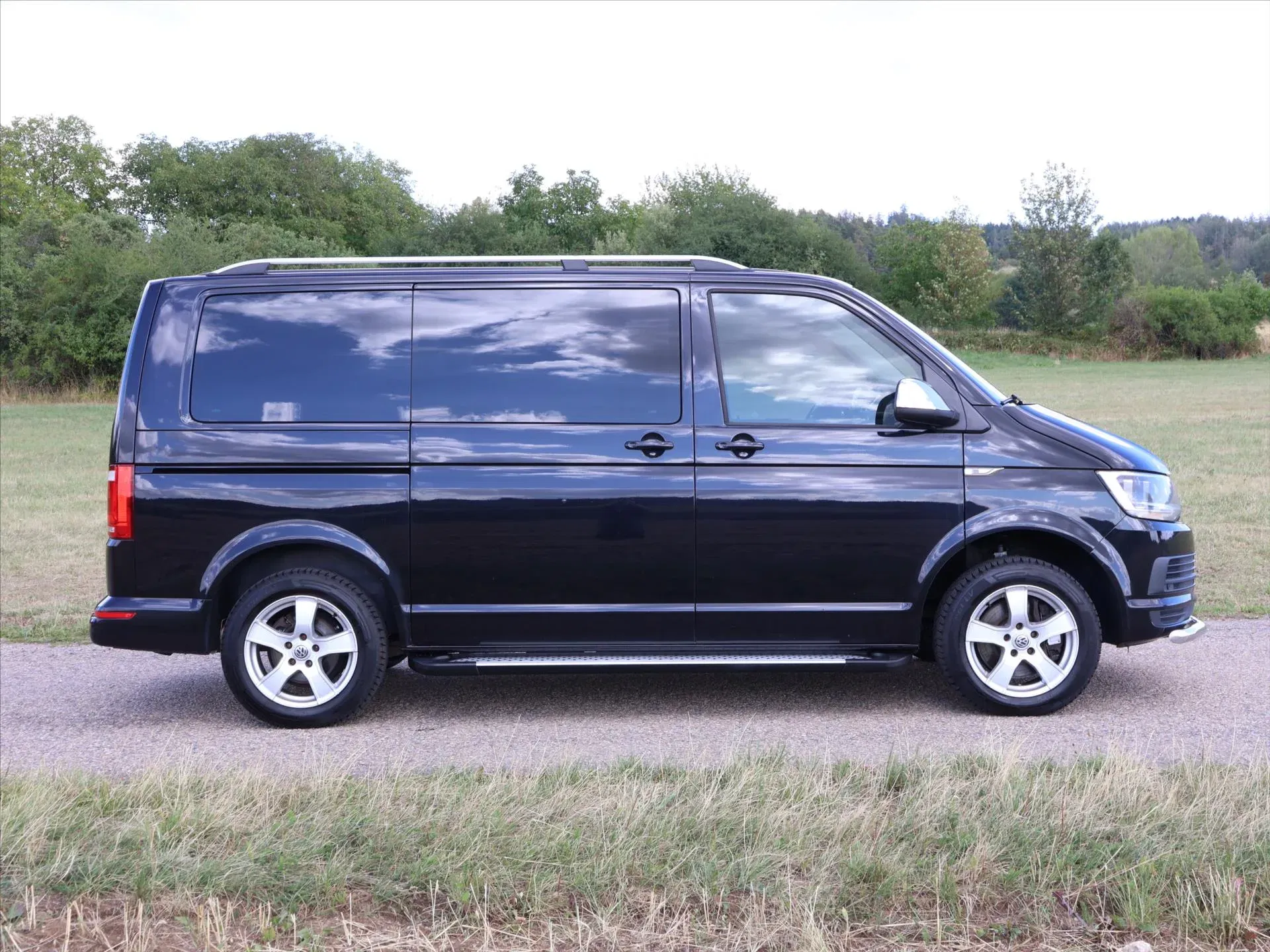 Volkswagen Caravelle - Náhled 8