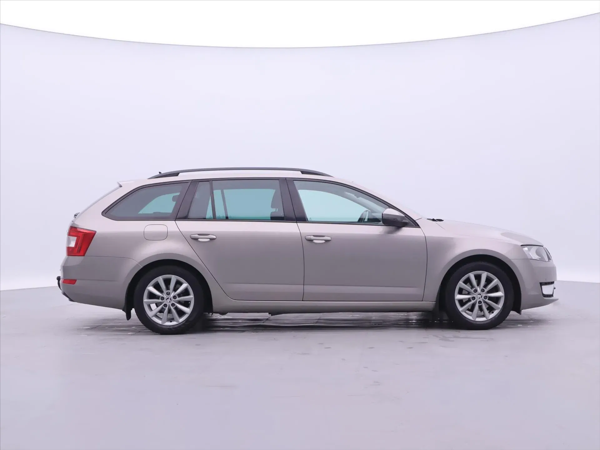 Škoda Octavia - Náhled 8
