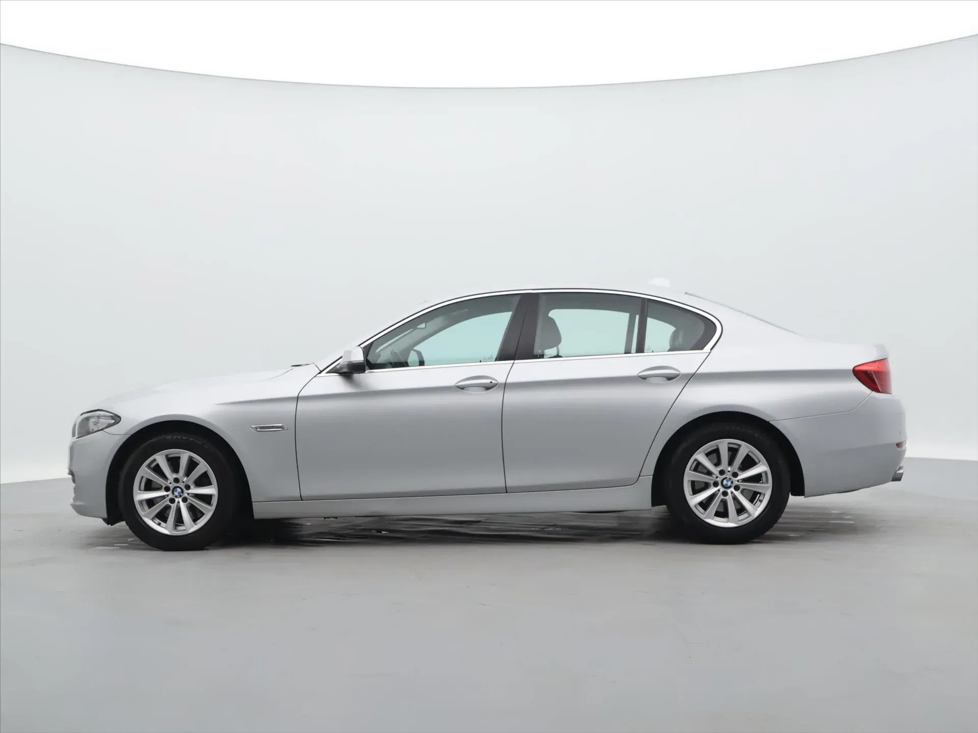 BMW Řada 5 - Náhled 4