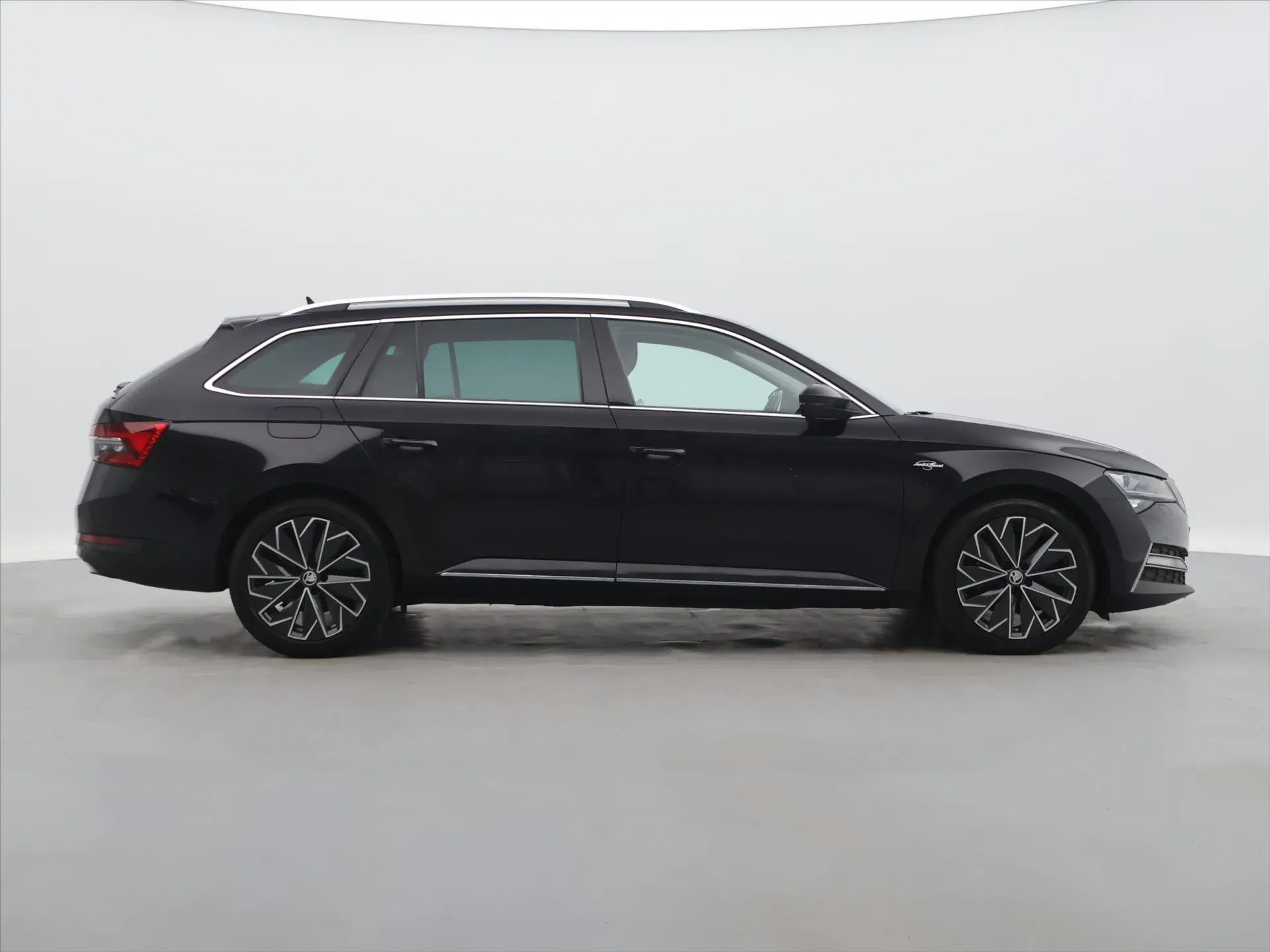 Škoda Superb - Náhled 8
