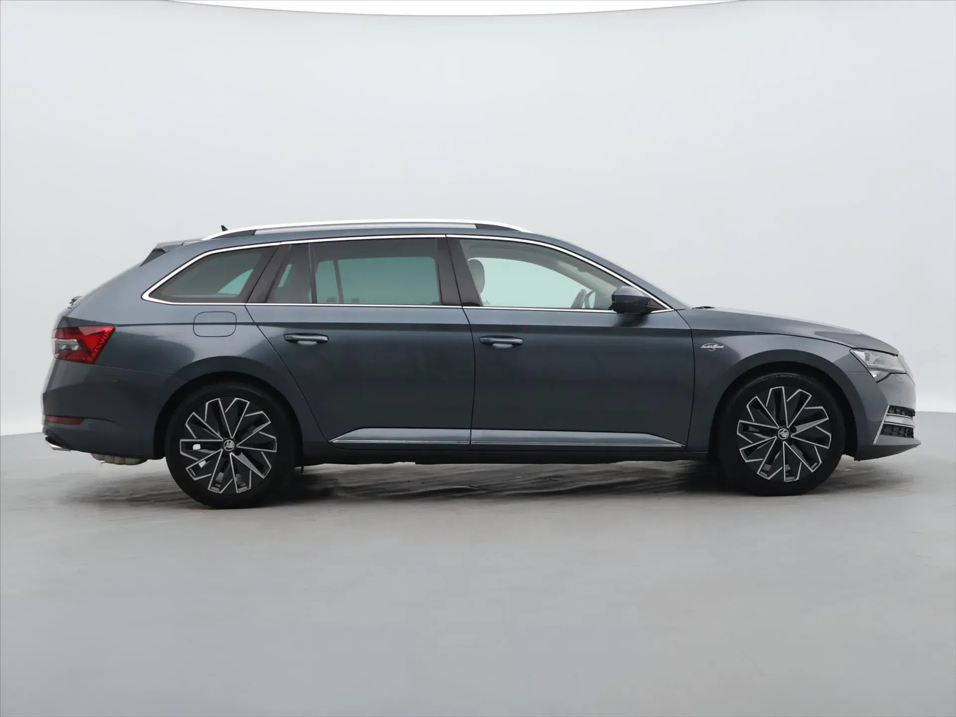 Škoda Superb - Náhled 8