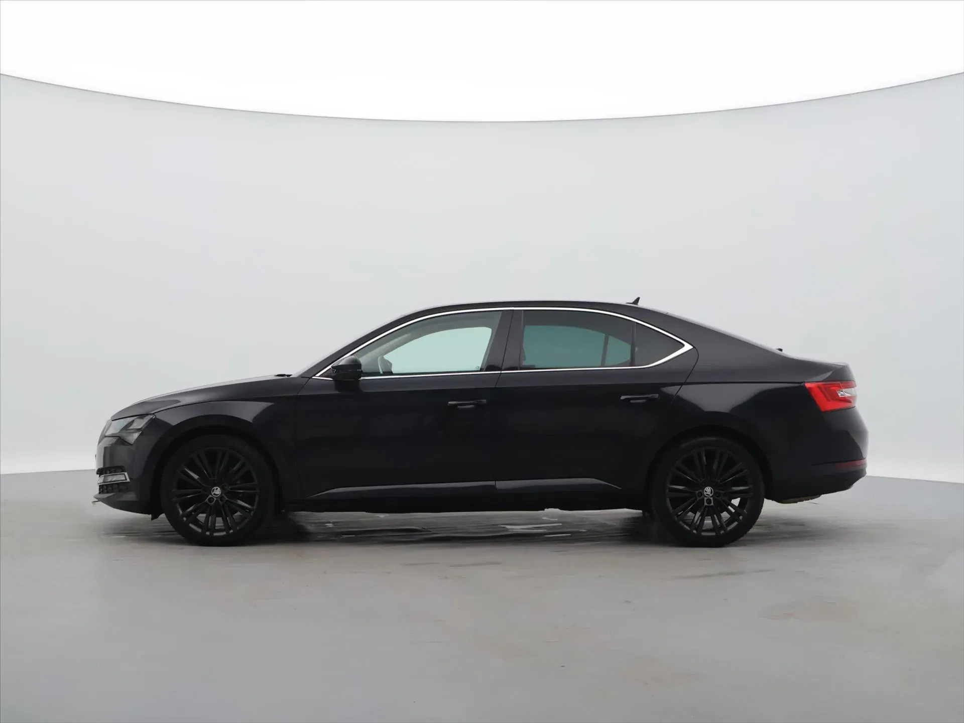 Škoda Superb - Náhled 4