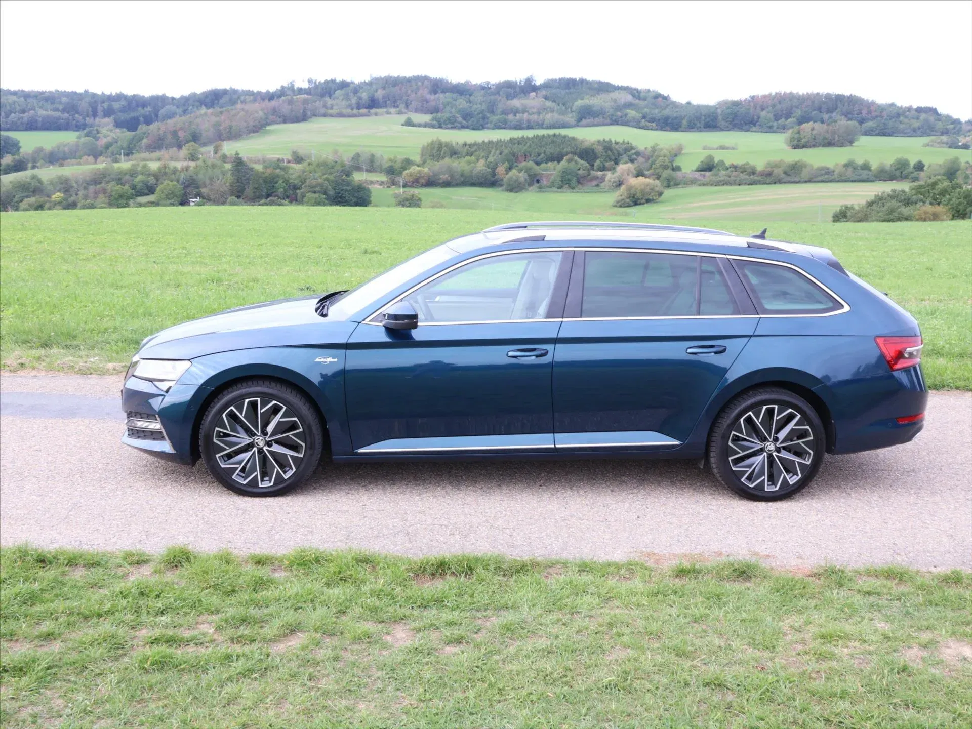 Škoda Superb - Náhled 4