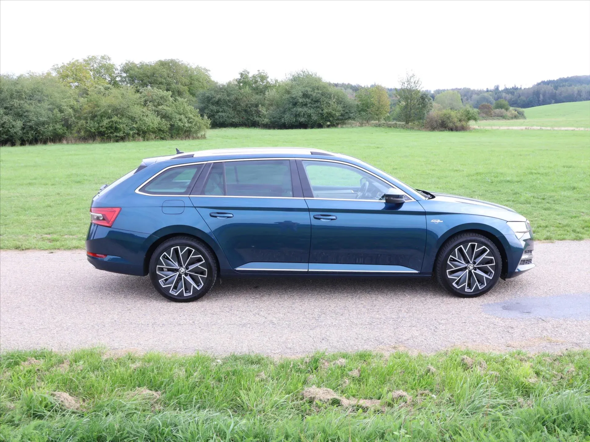 Škoda Superb - Náhled 8