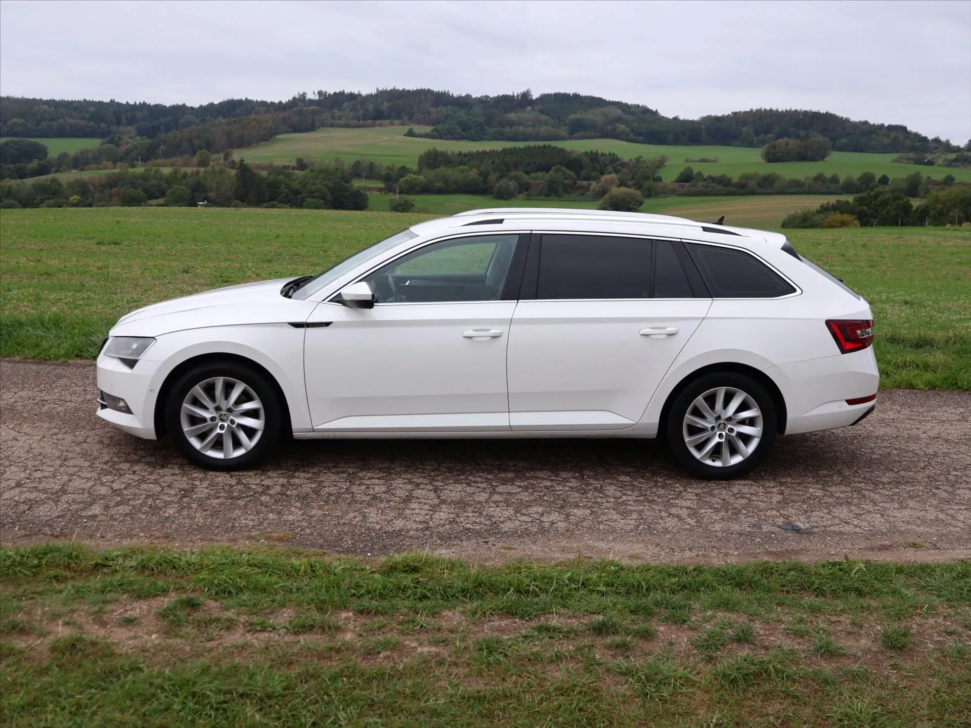 Škoda Superb - Náhled 4