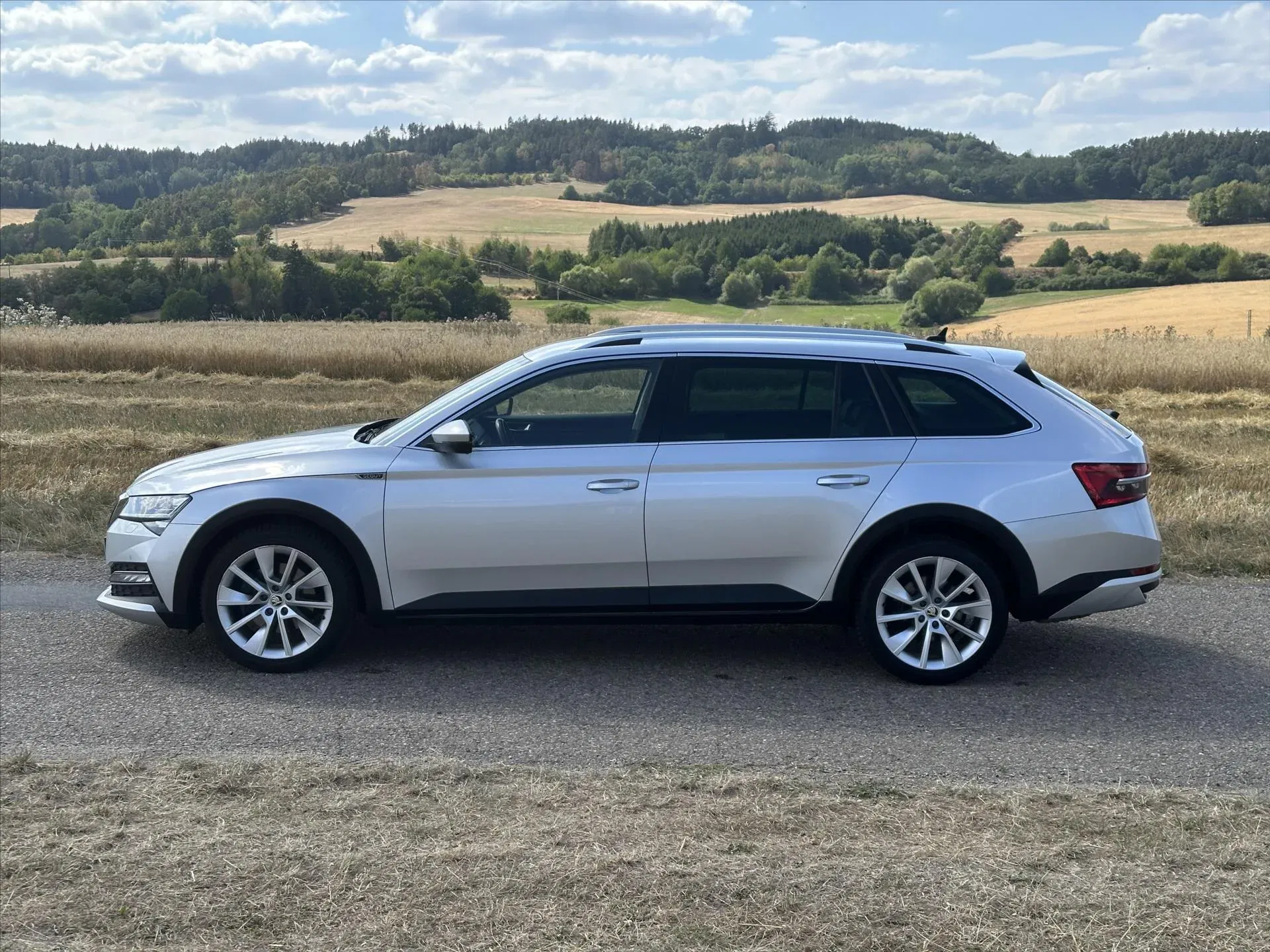 Škoda Superb - Náhled 4