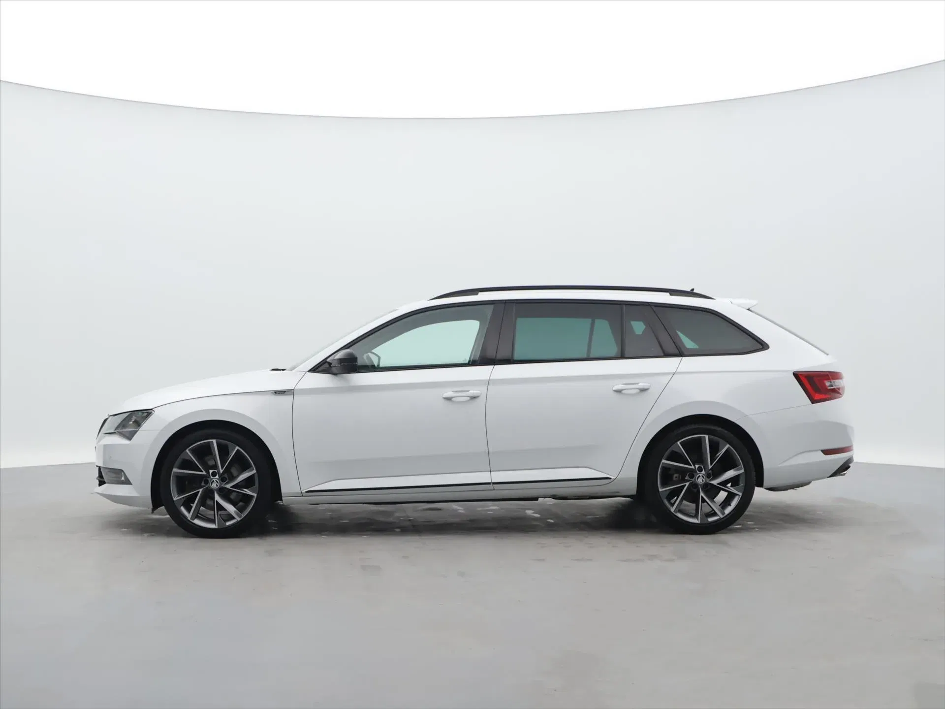 Škoda Superb - Náhled 4