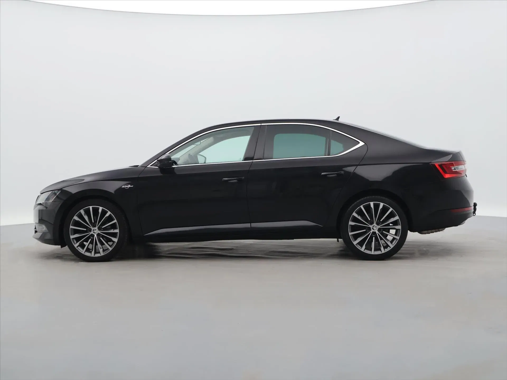 Škoda Superb - Náhled 4
