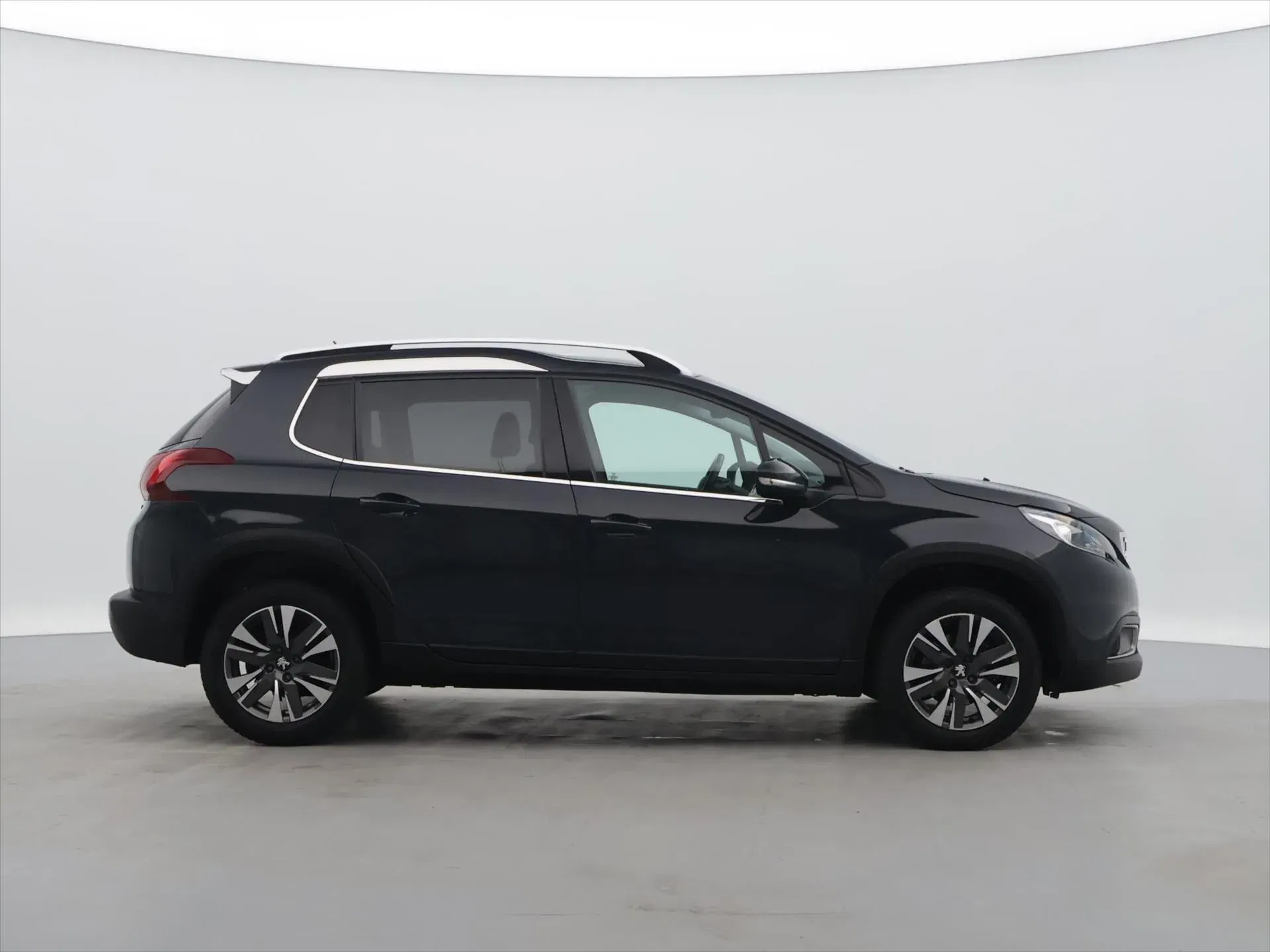 Peugeot 2008 - Náhled 8