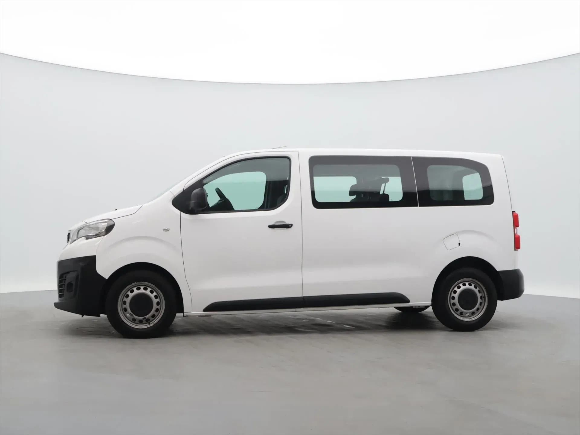 Peugeot Traveller - Náhled 4