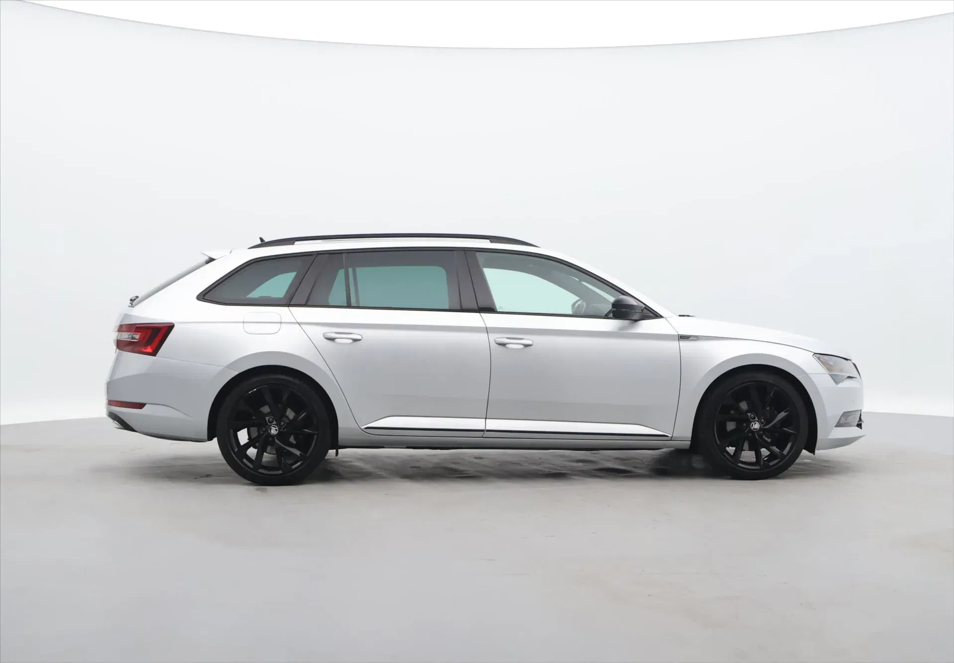 Škoda Superb - Náhled 8