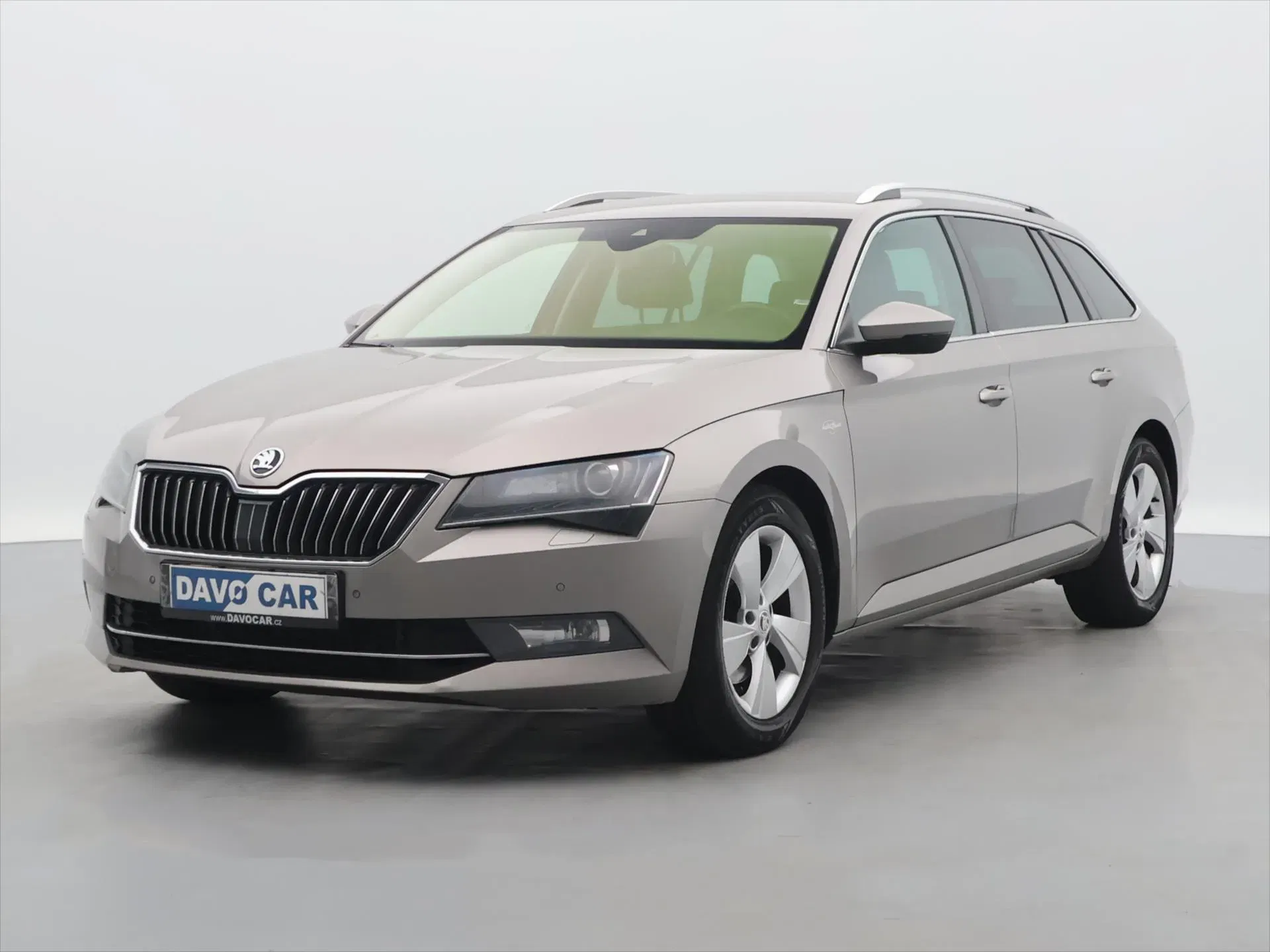 Škoda Superb - Náhled 3