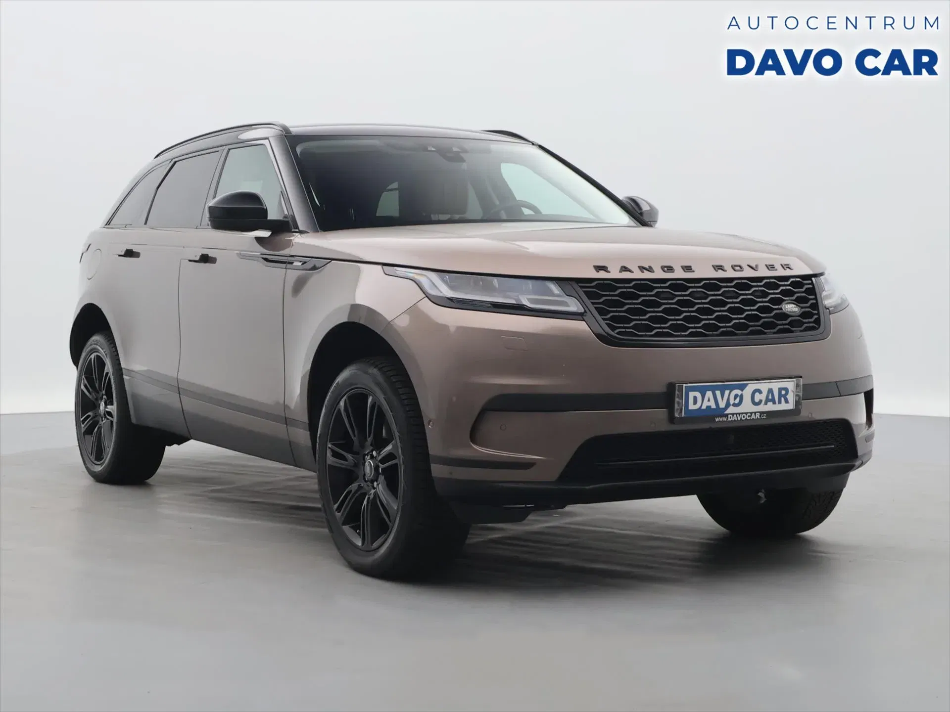 Land Rover Range Rover Velar - Obrázek 1