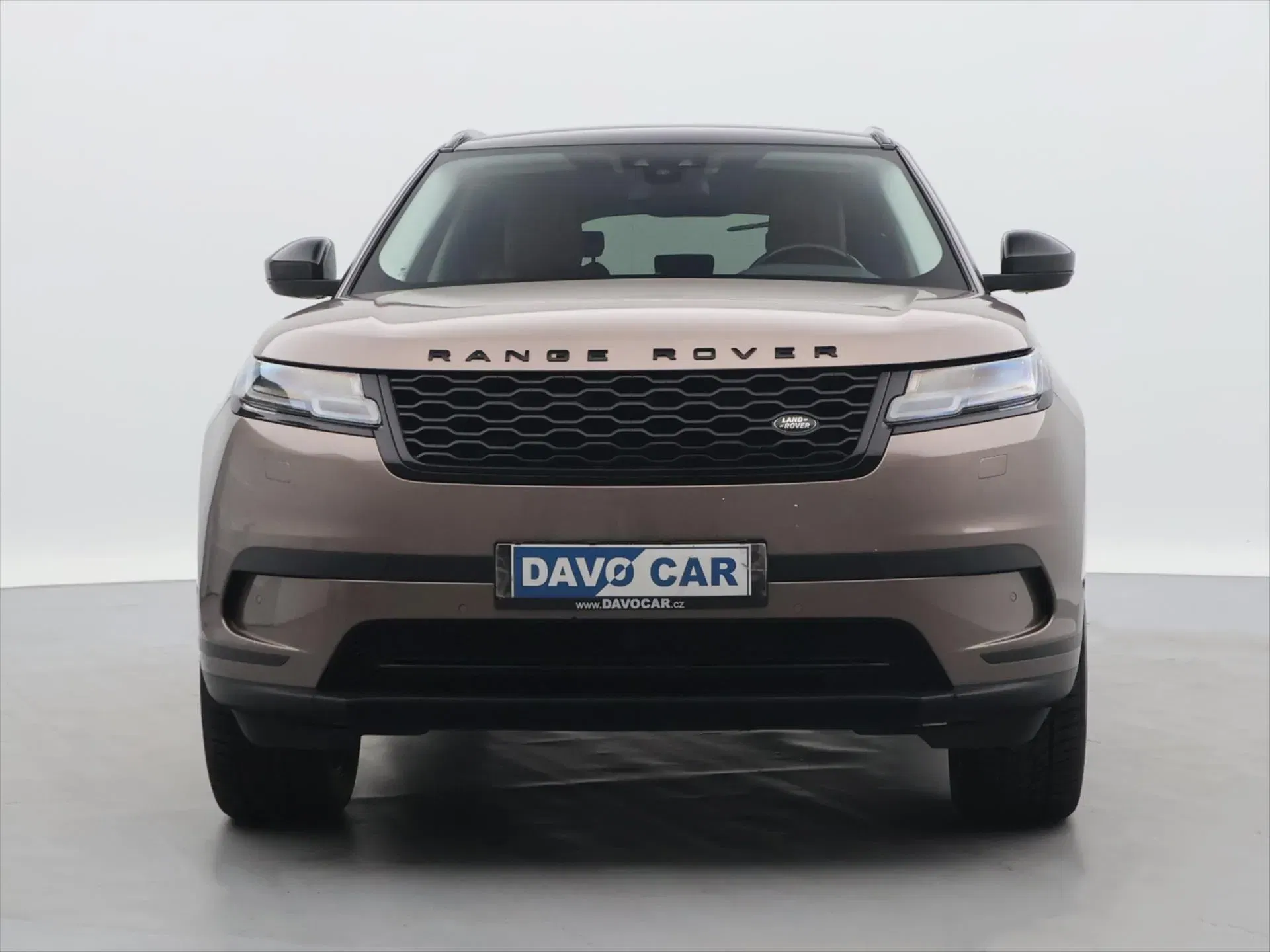 Land Rover Range Rover Velar - Náhled 2