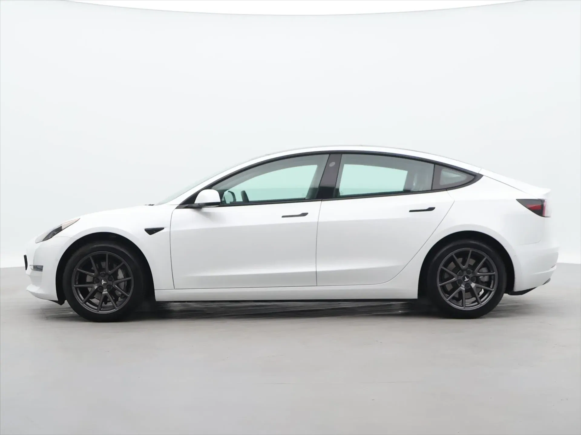 Tesla Model 3 - Náhled 4
