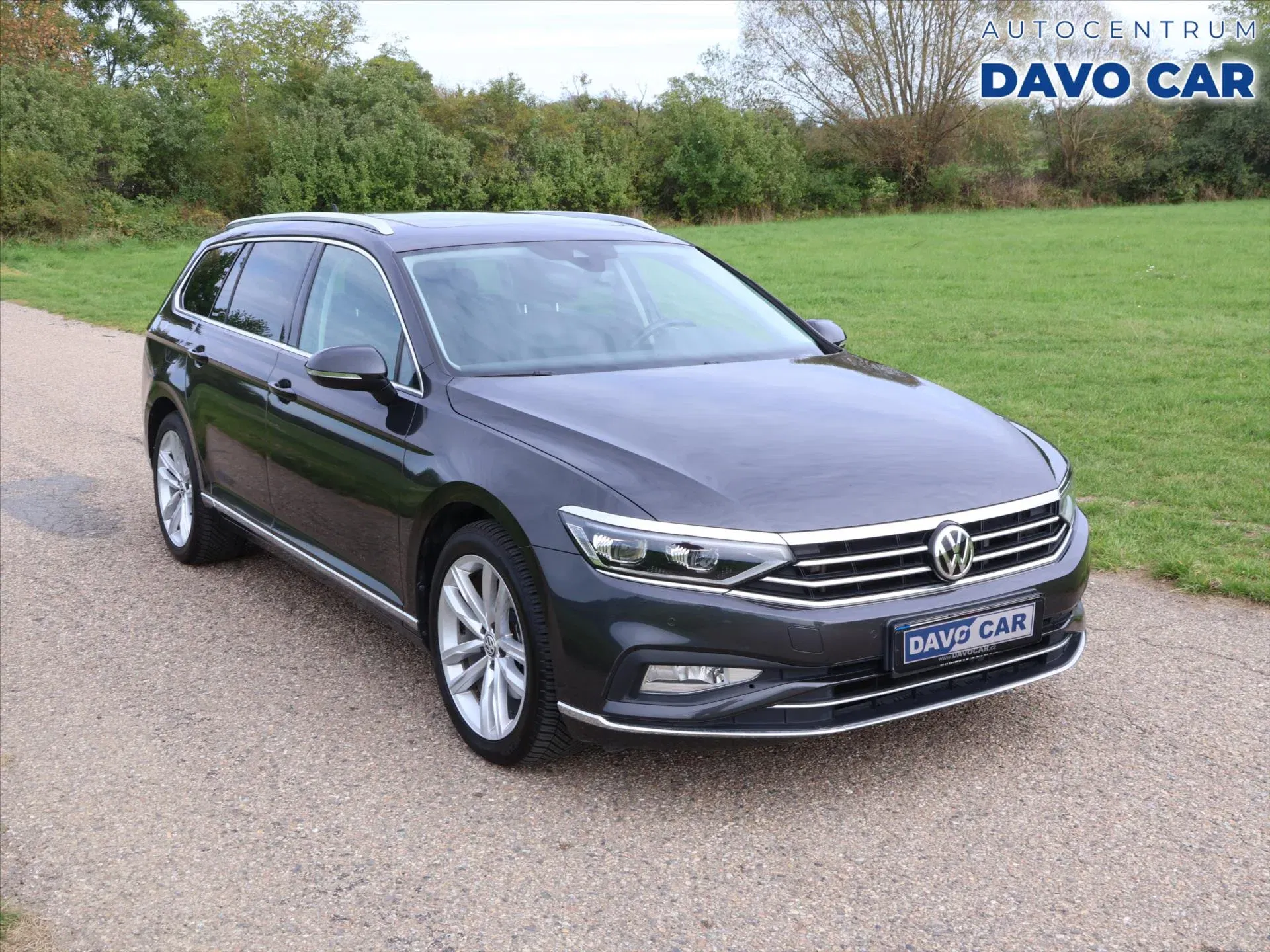 Volkswagen Passat - Obrázek 1