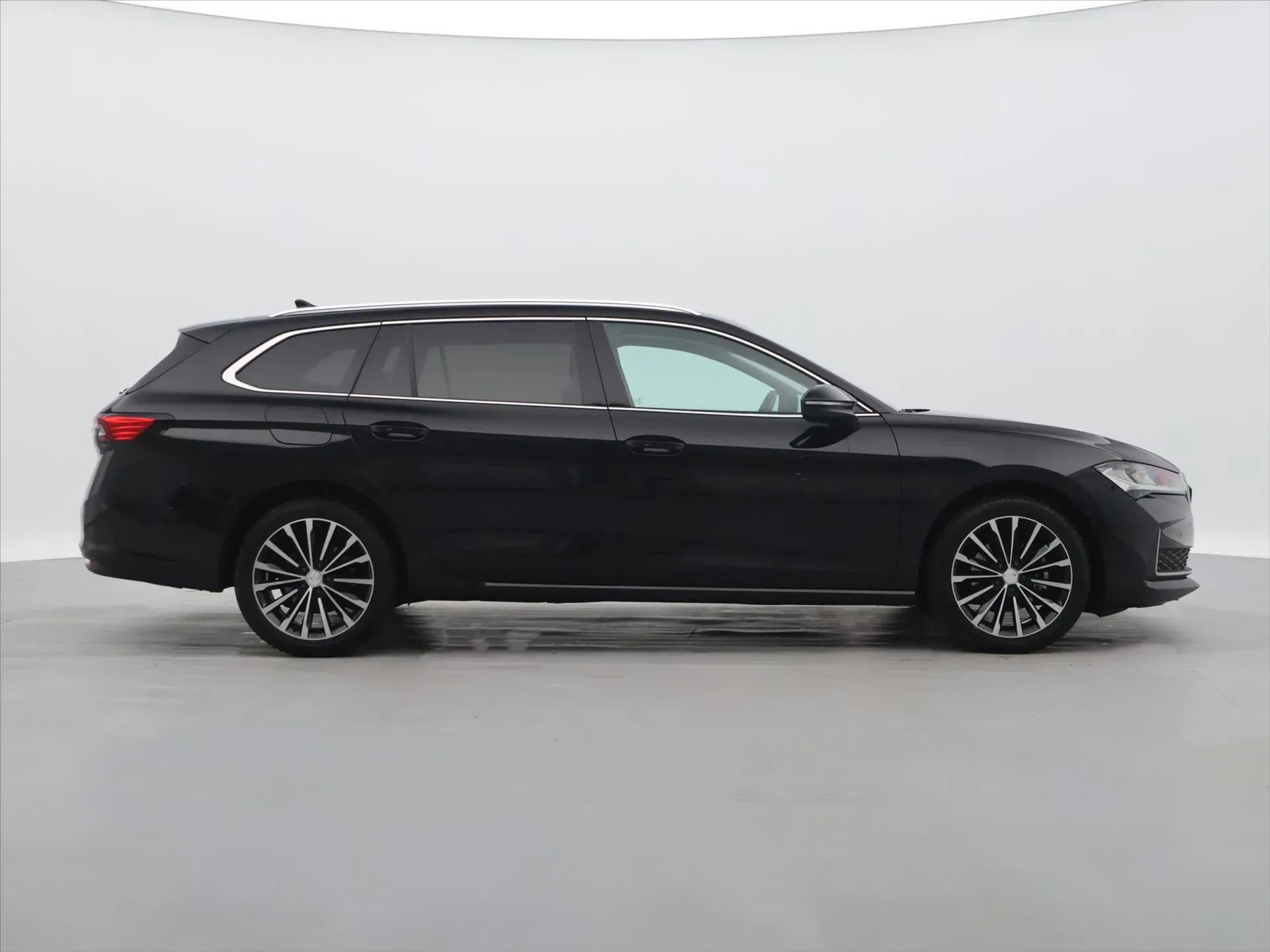 Škoda Superb - Náhled 8
