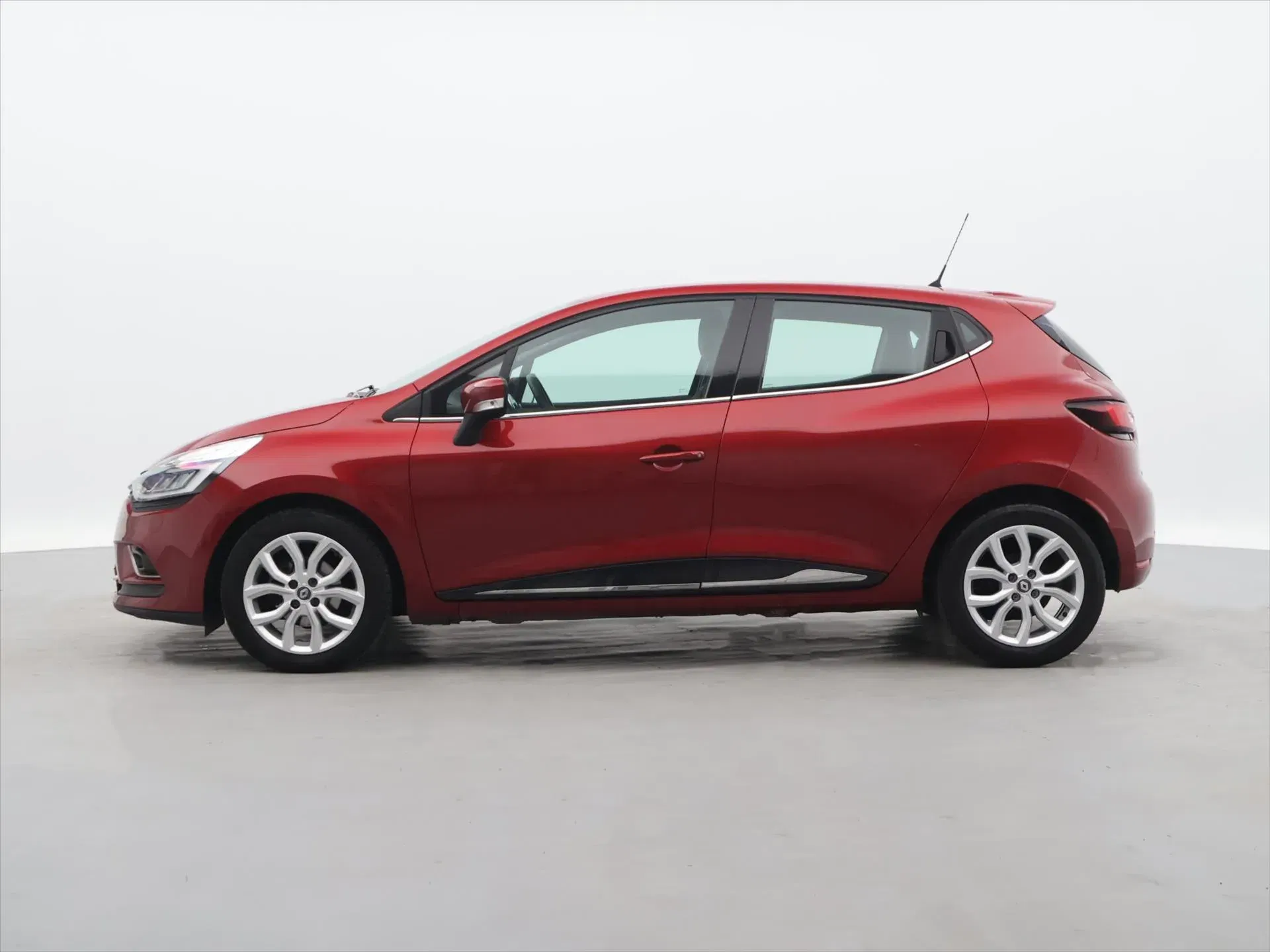 Renault Clio - Náhled 4