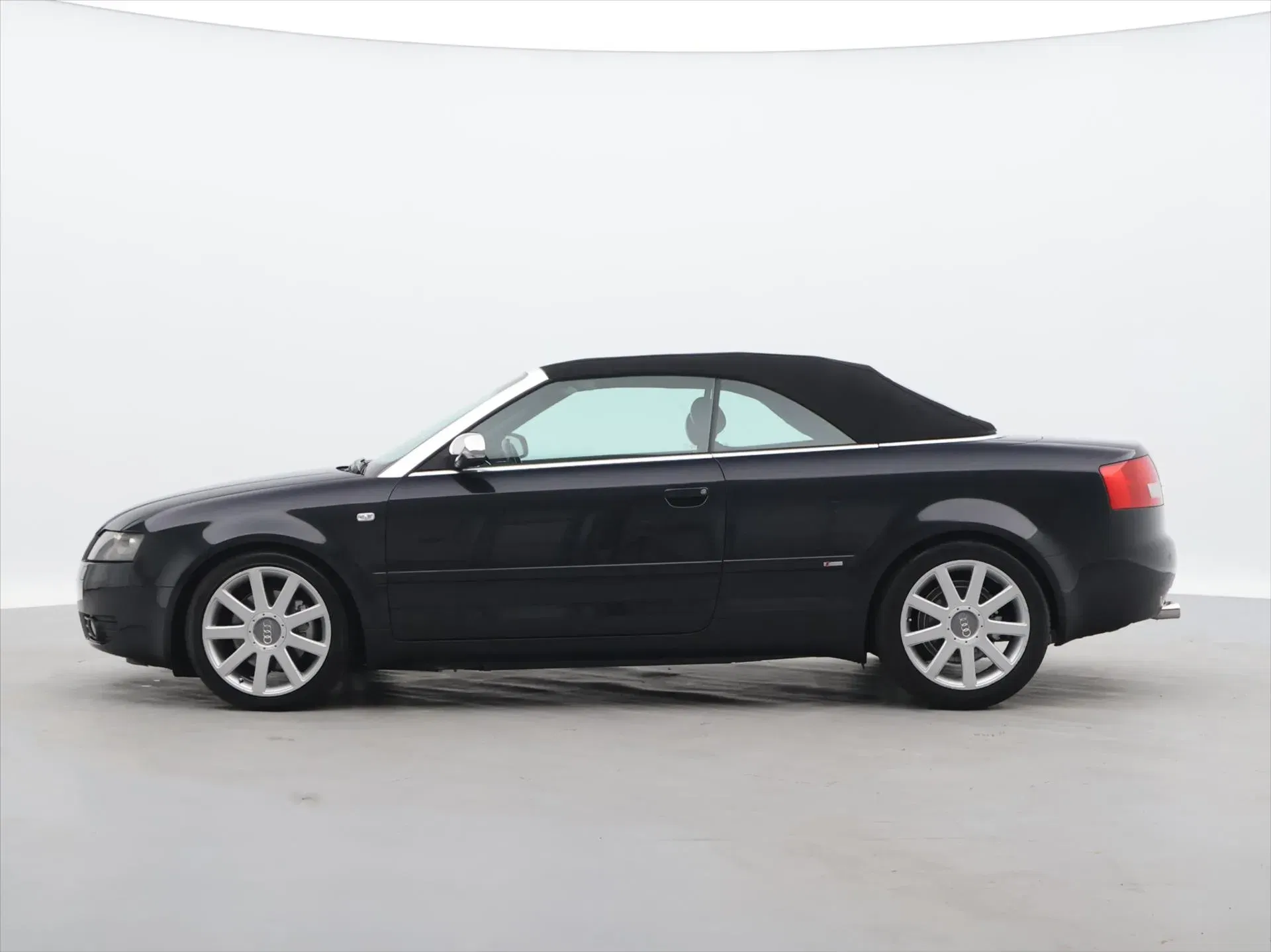 Audi A4 - Náhled 4