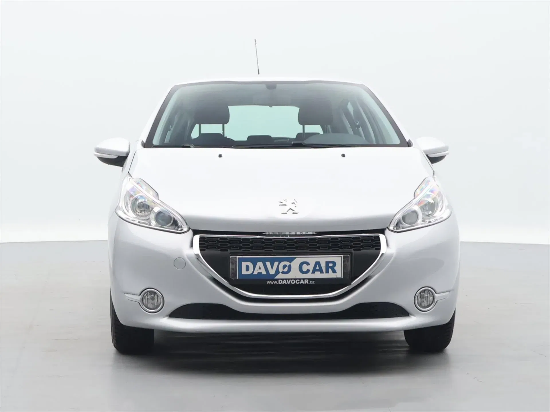 Peugeot 208 - Náhled 2