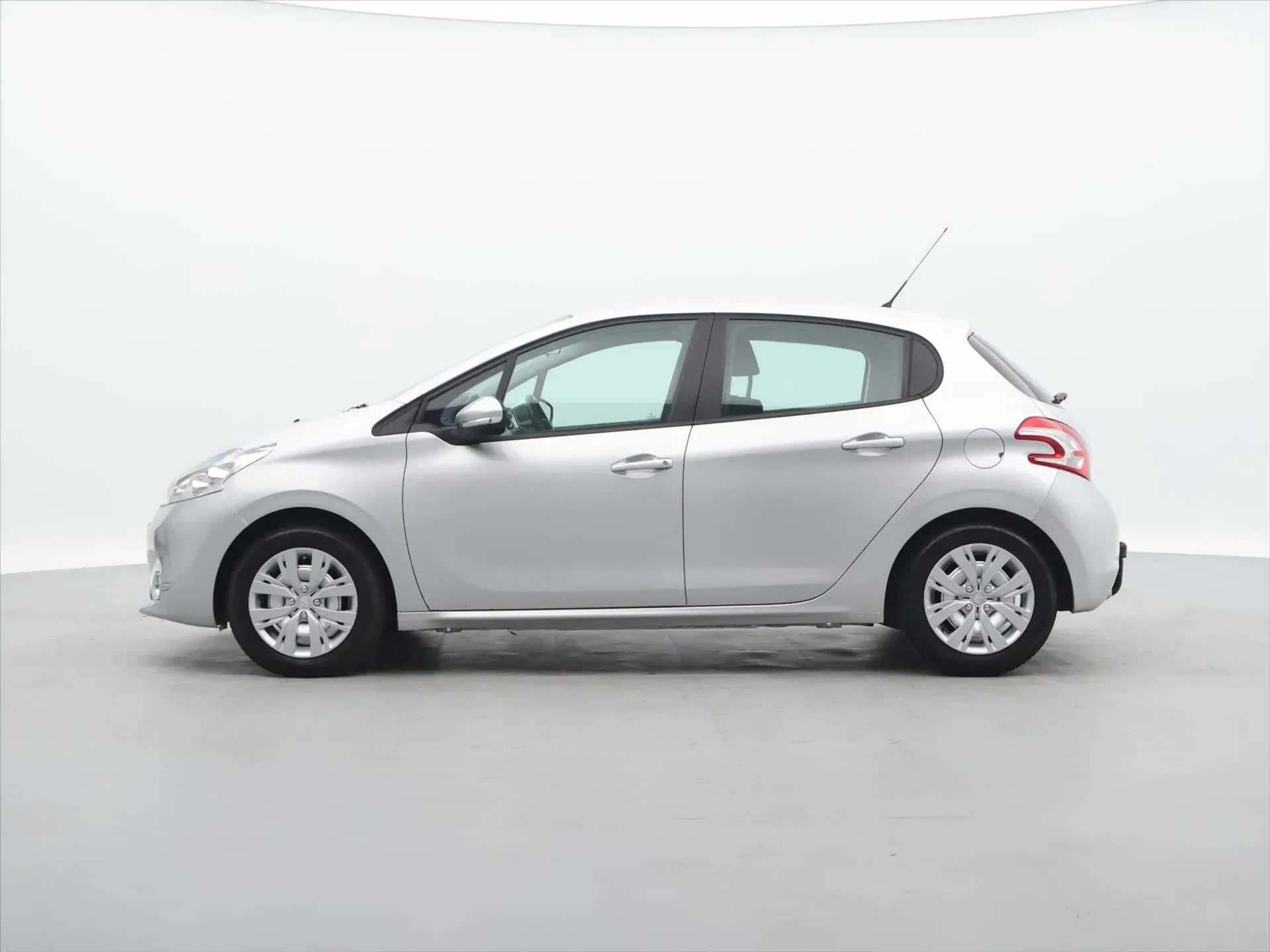 Peugeot 208 - Náhled 4
