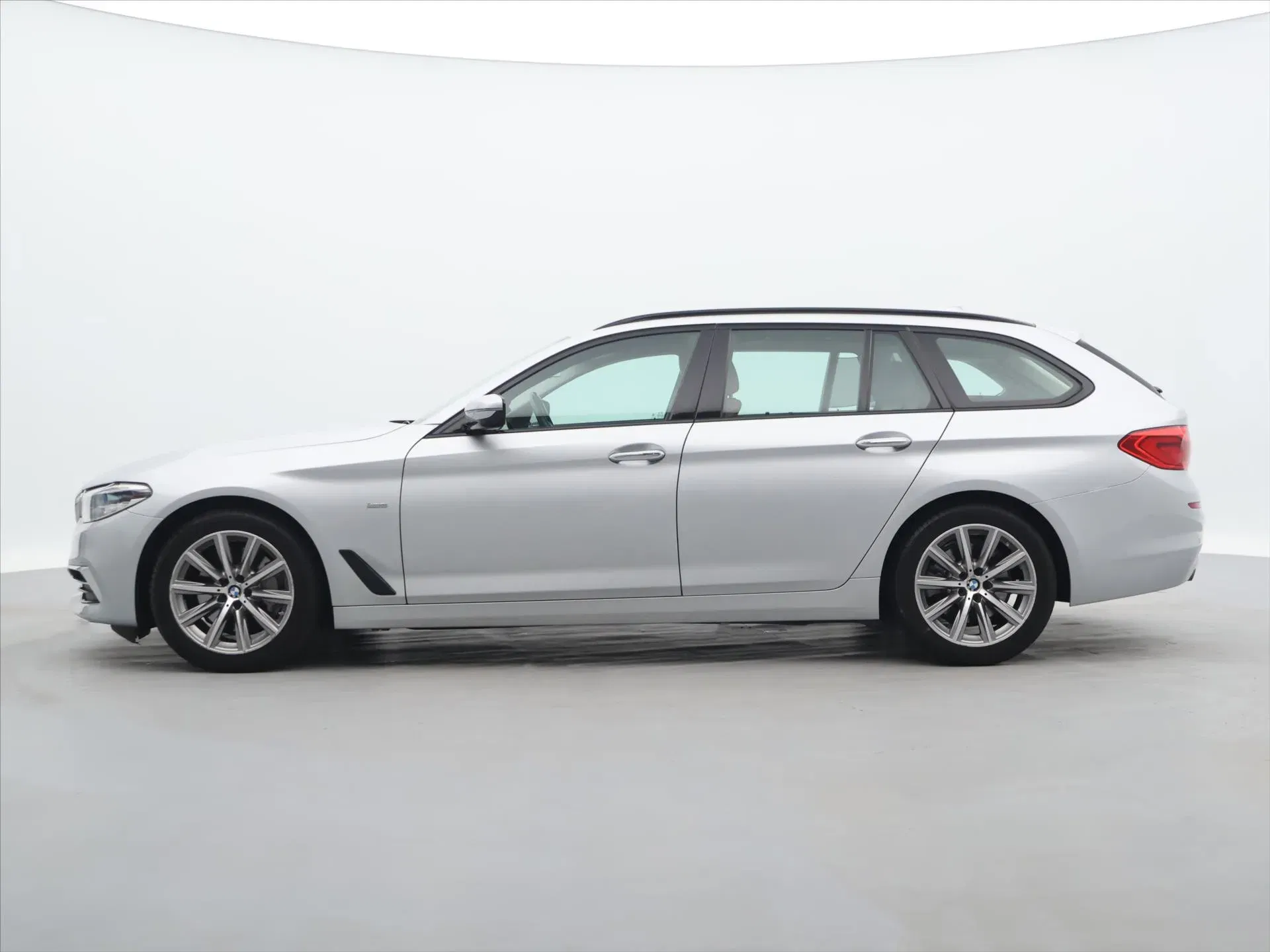 BMW Řada 5 - Náhled 4
