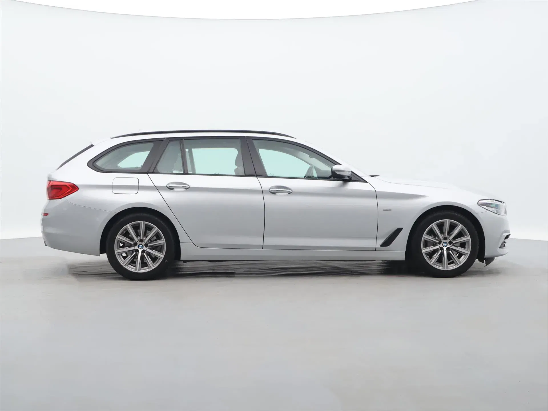 BMW Řada 5 - Náhled 8