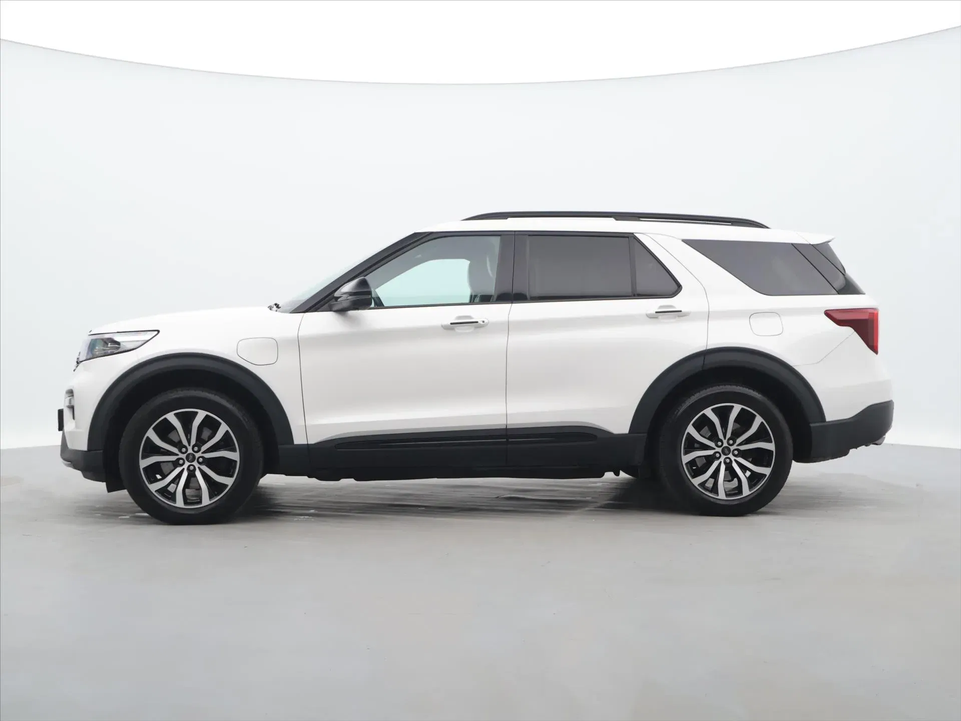 Ford Explorer - Náhled 3