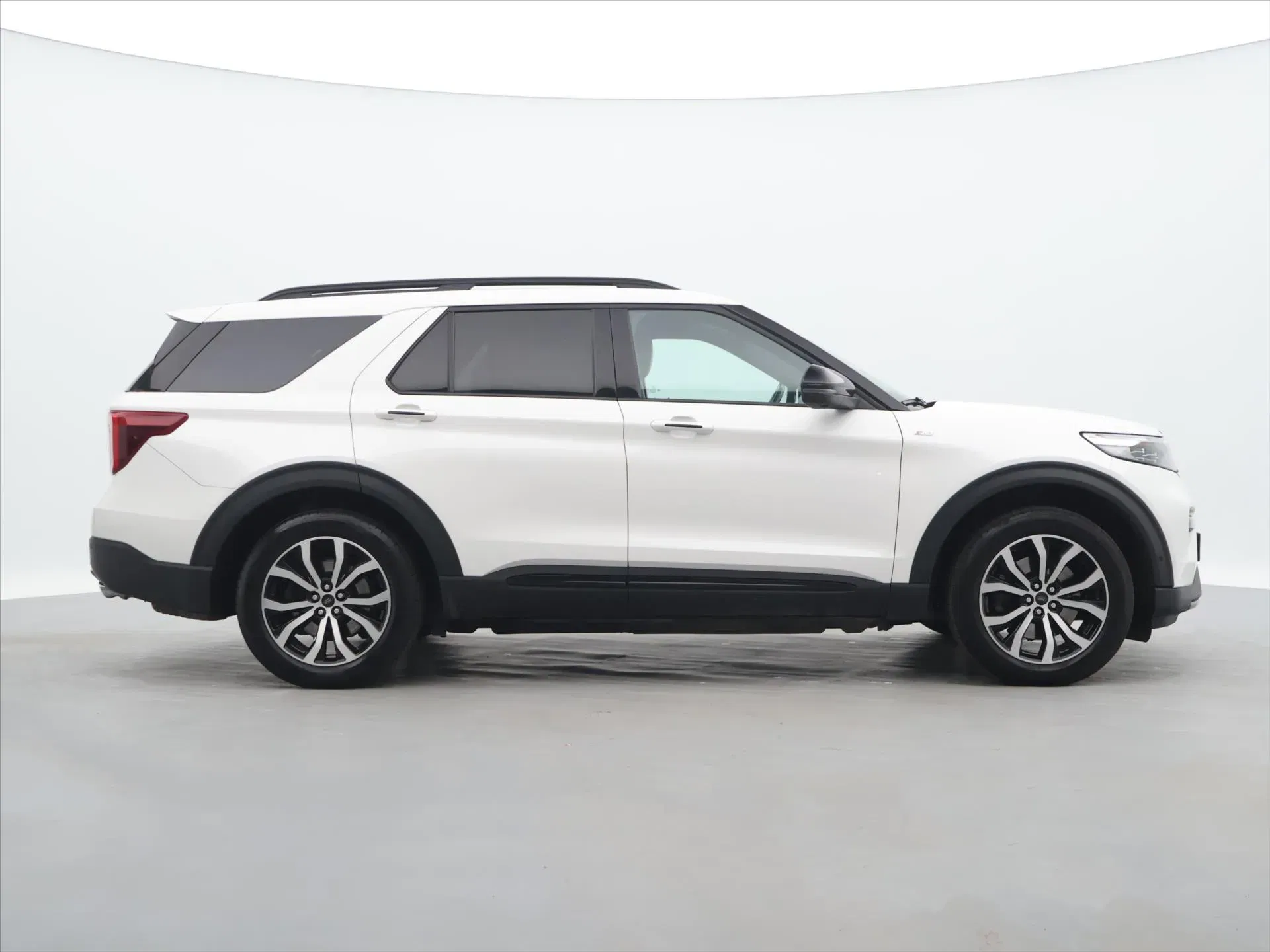 Ford Explorer - Náhled 6