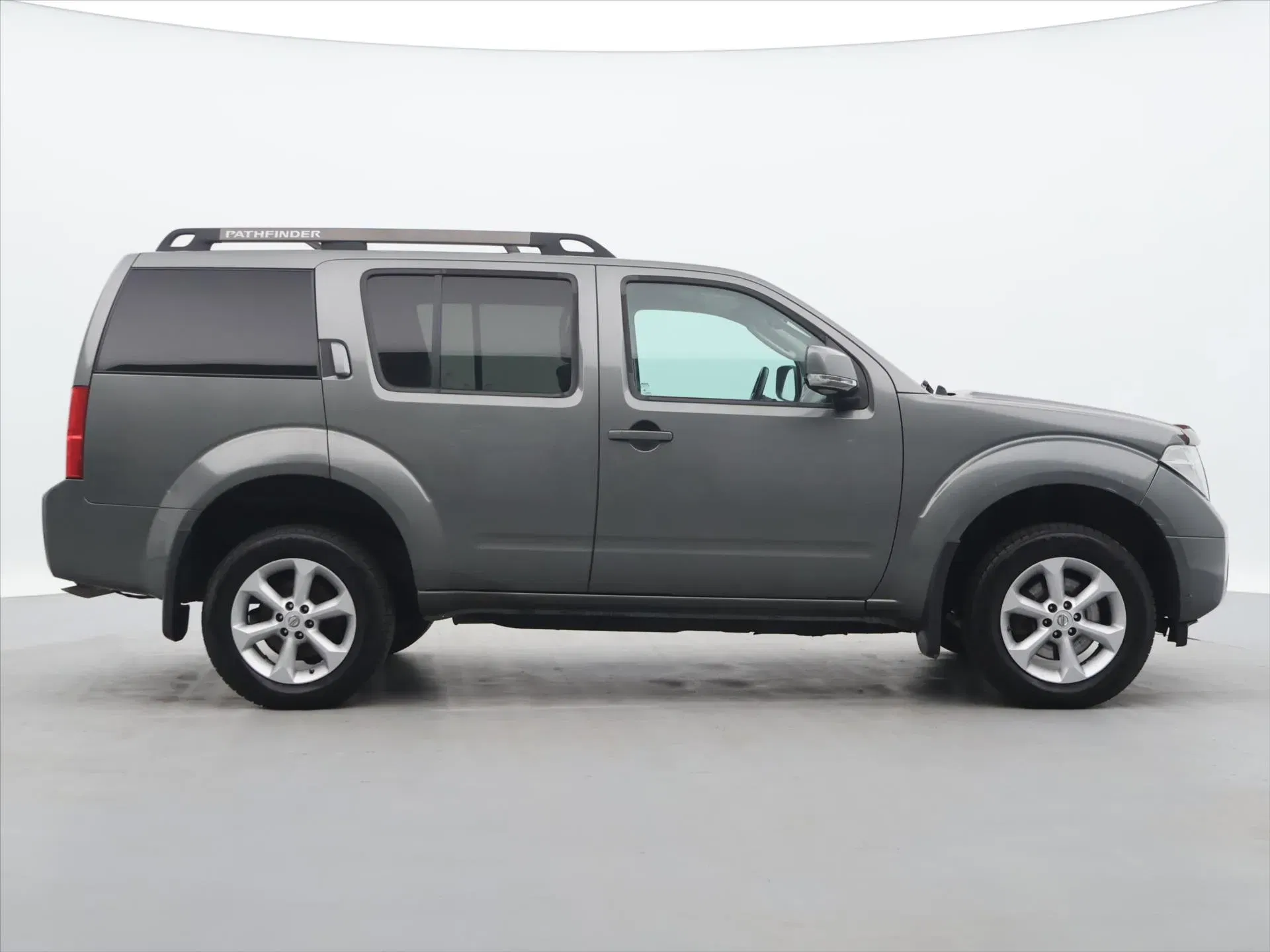 Nissan Pathfinder - Náhled 8
