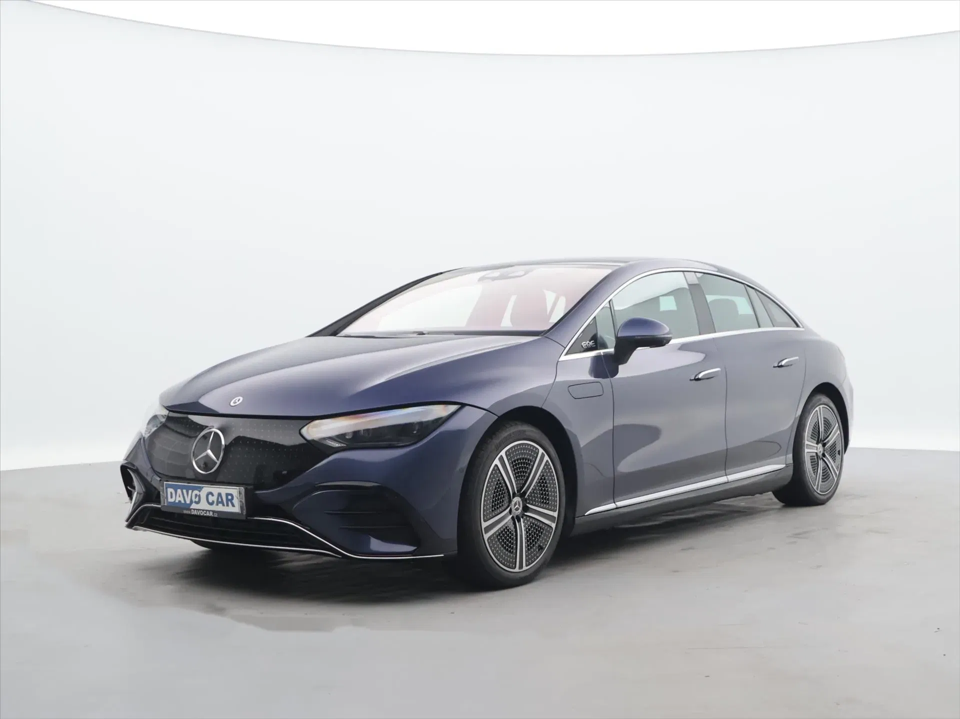 Mercedes-Benz EQE - Náhled 3