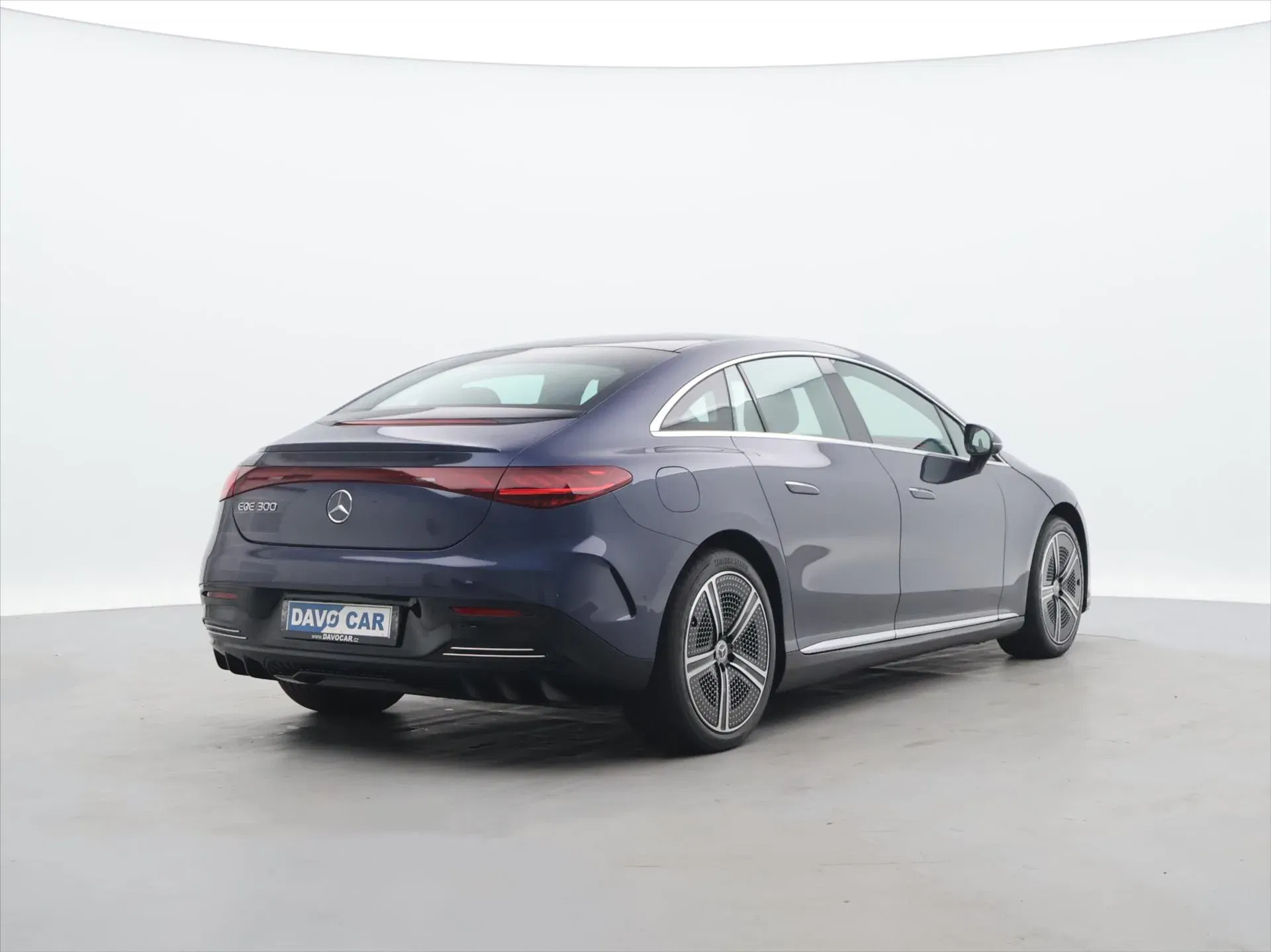 Mercedes-Benz EQE - Náhled 7