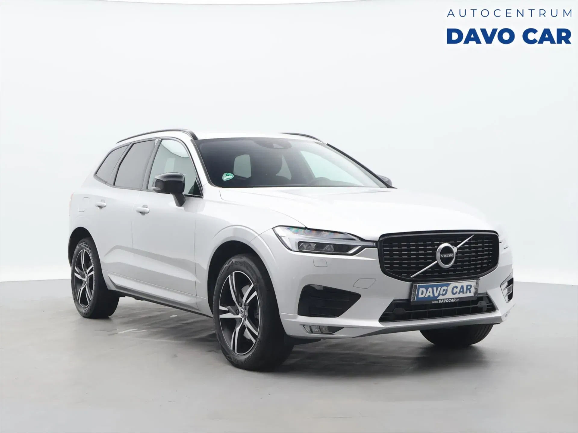 Volvo XC60 2.0 B4 145kW R-Design CZ Aut., 2020