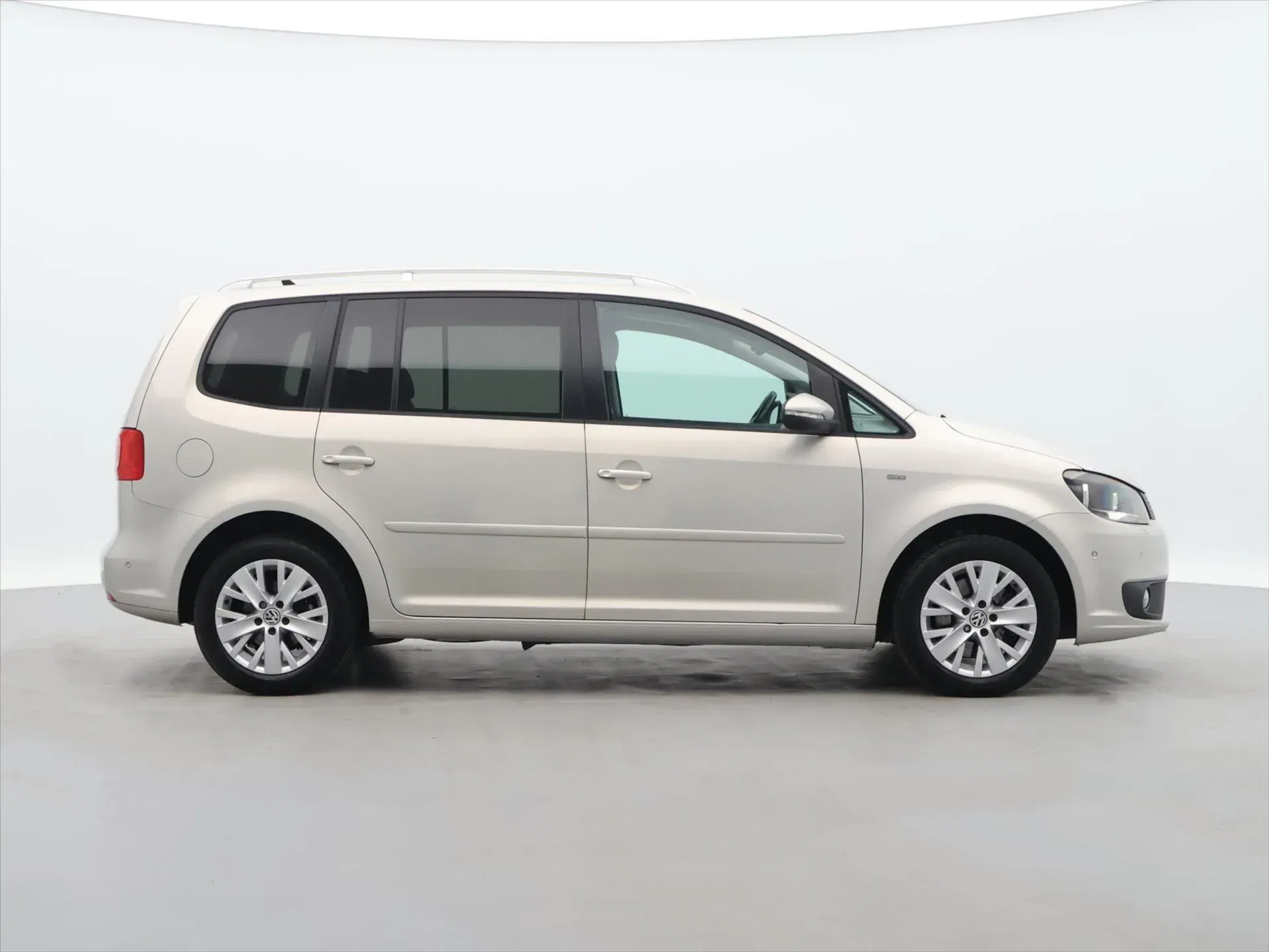 Volkswagen Touran - Náhled 8