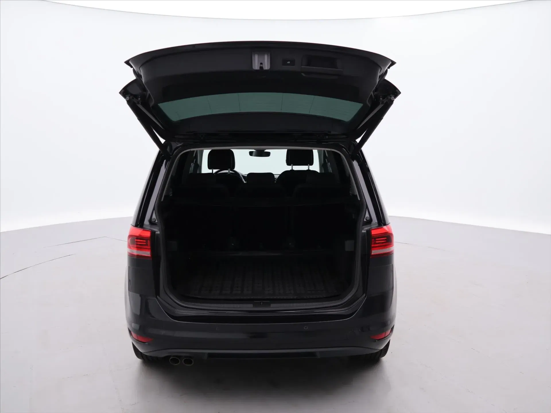 Volkswagen Touran - Náhled 8