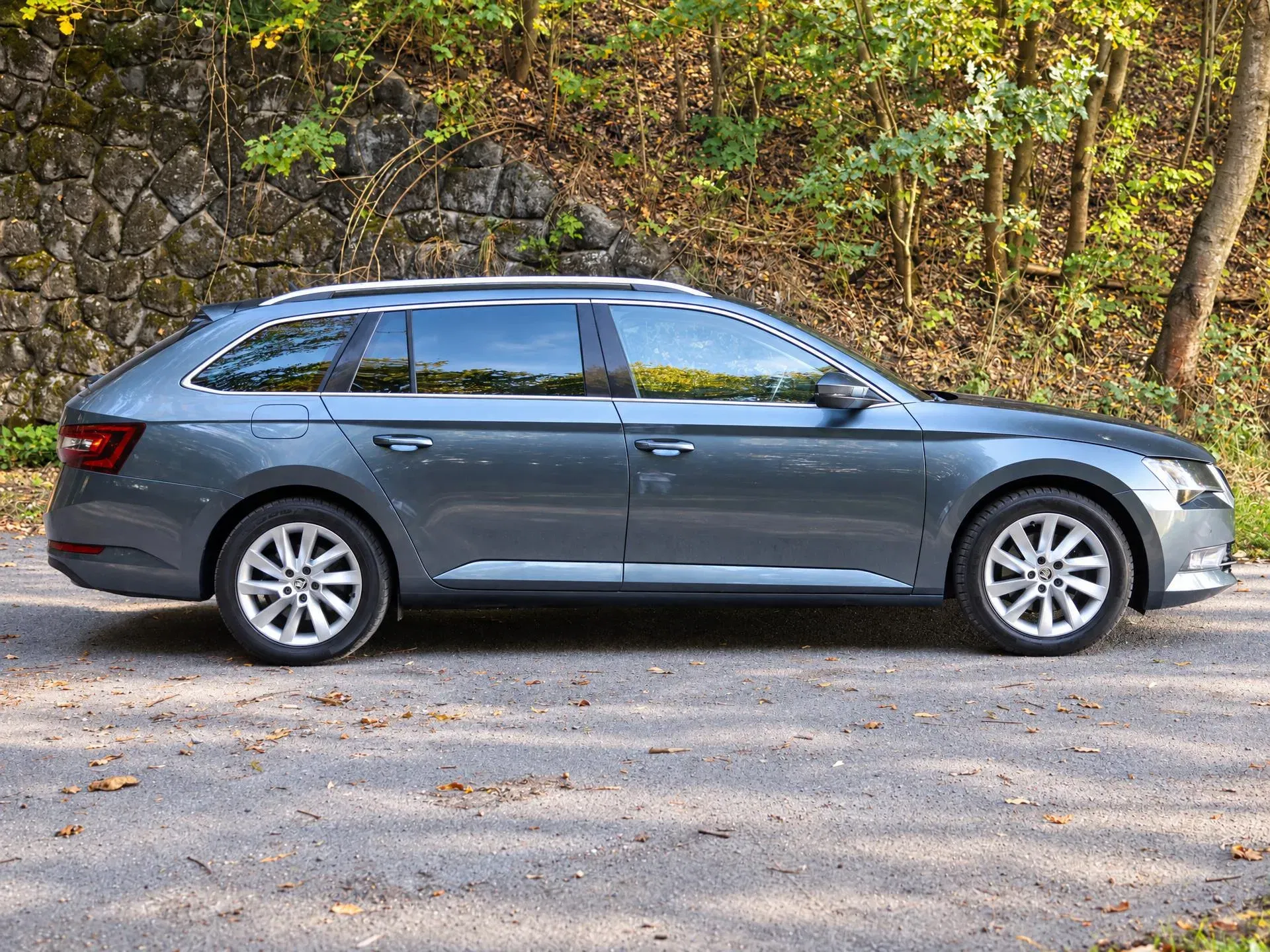 Škoda Superb - Náhled 8