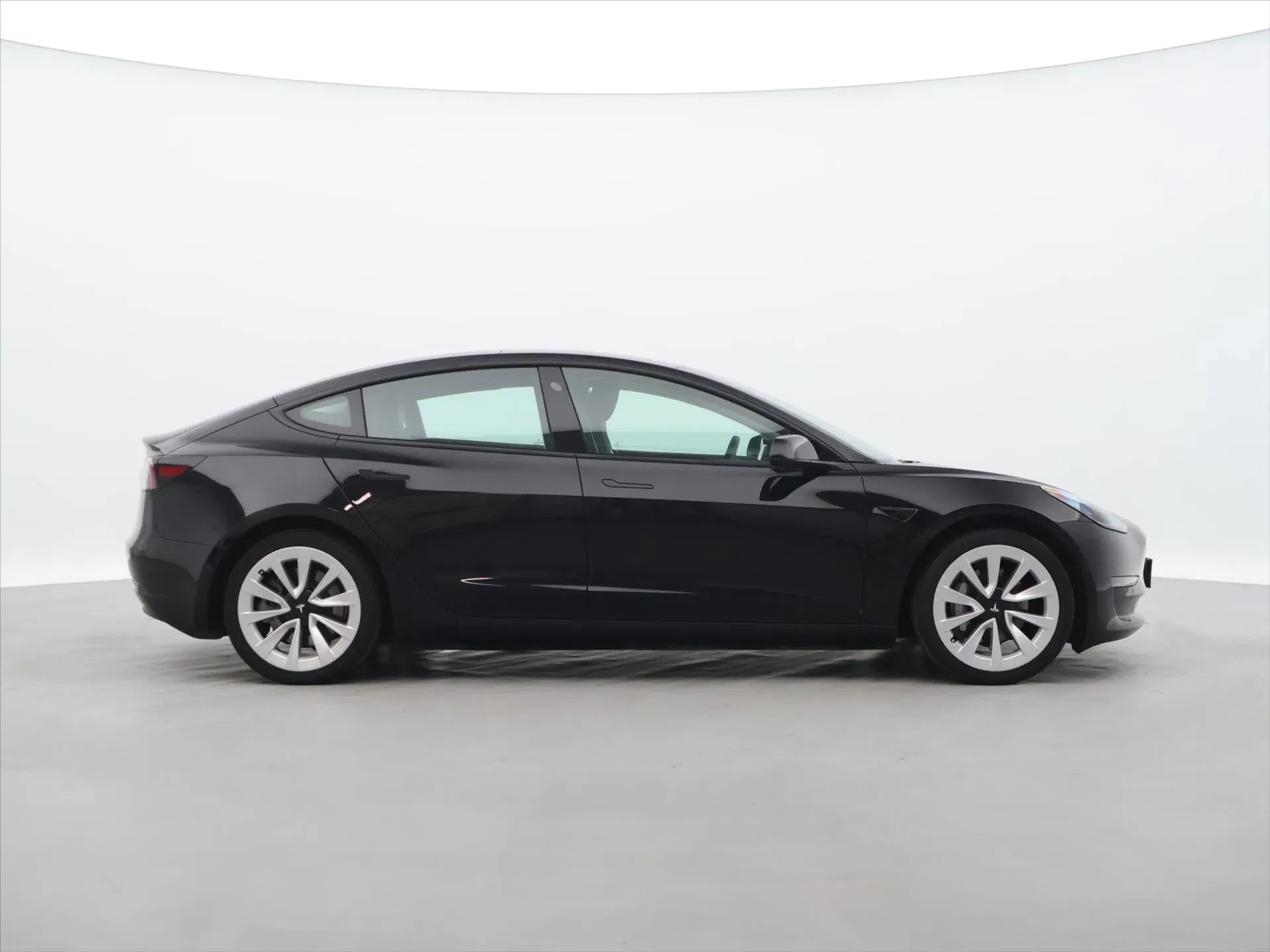 Tesla Model 3 - Náhled 8