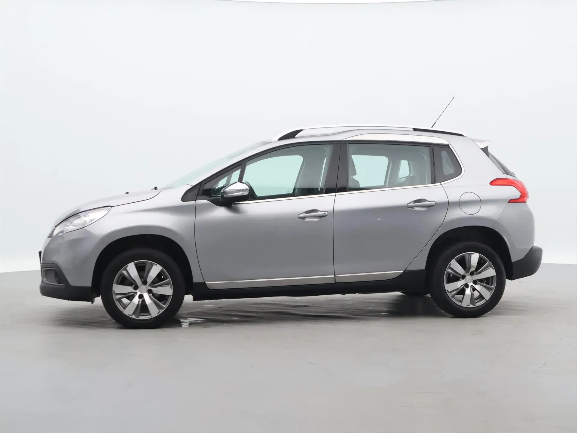 Peugeot 2008 - Náhled 4