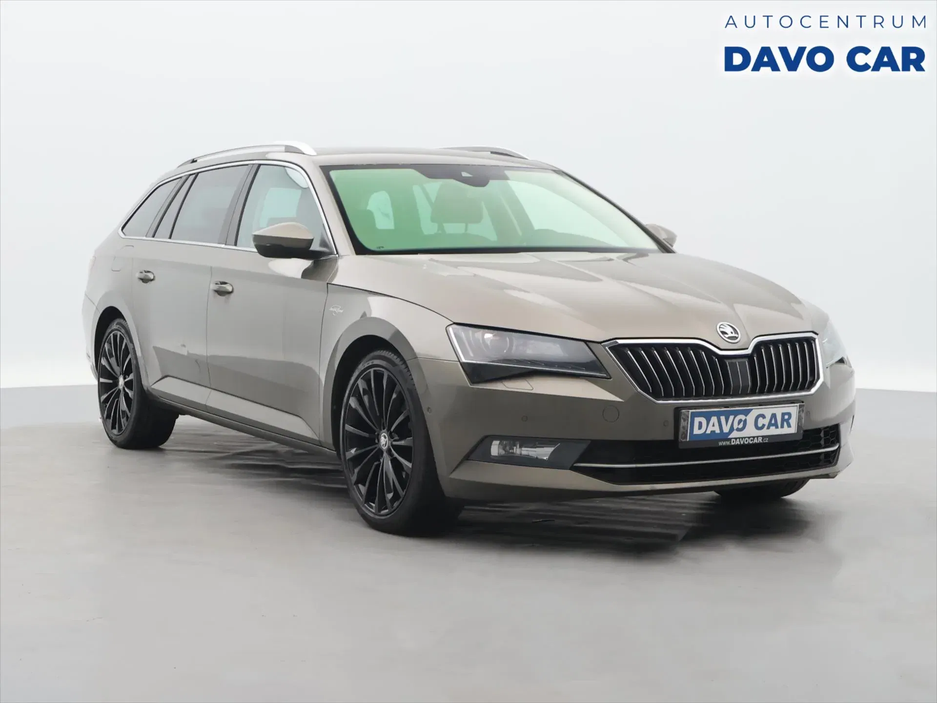 Škoda Superb - Obrázek 1
