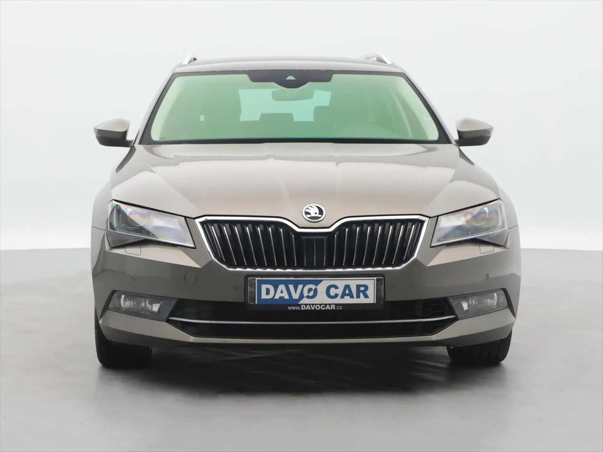 Škoda Superb - Náhled 2