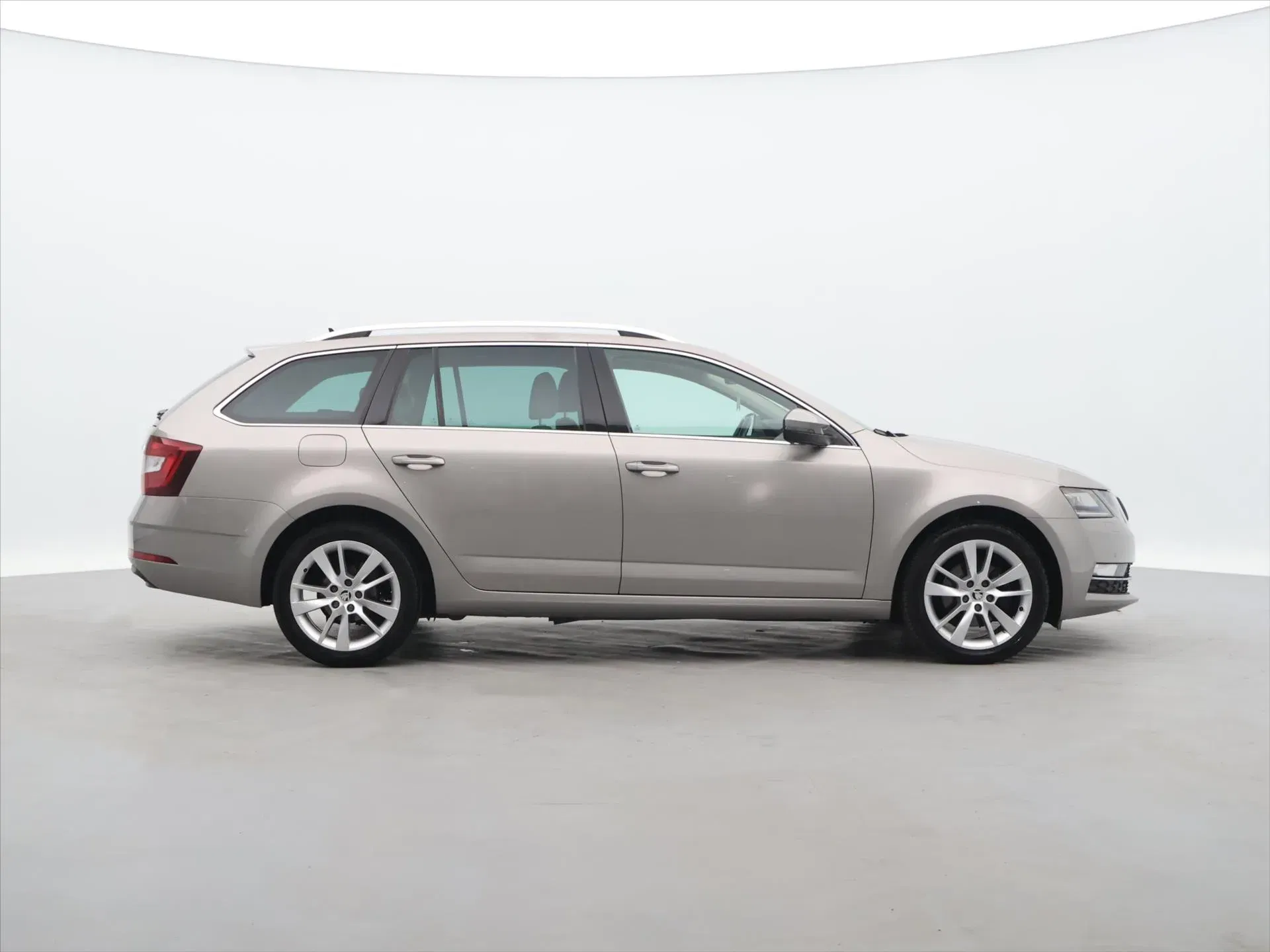 Škoda Octavia - Náhled 8