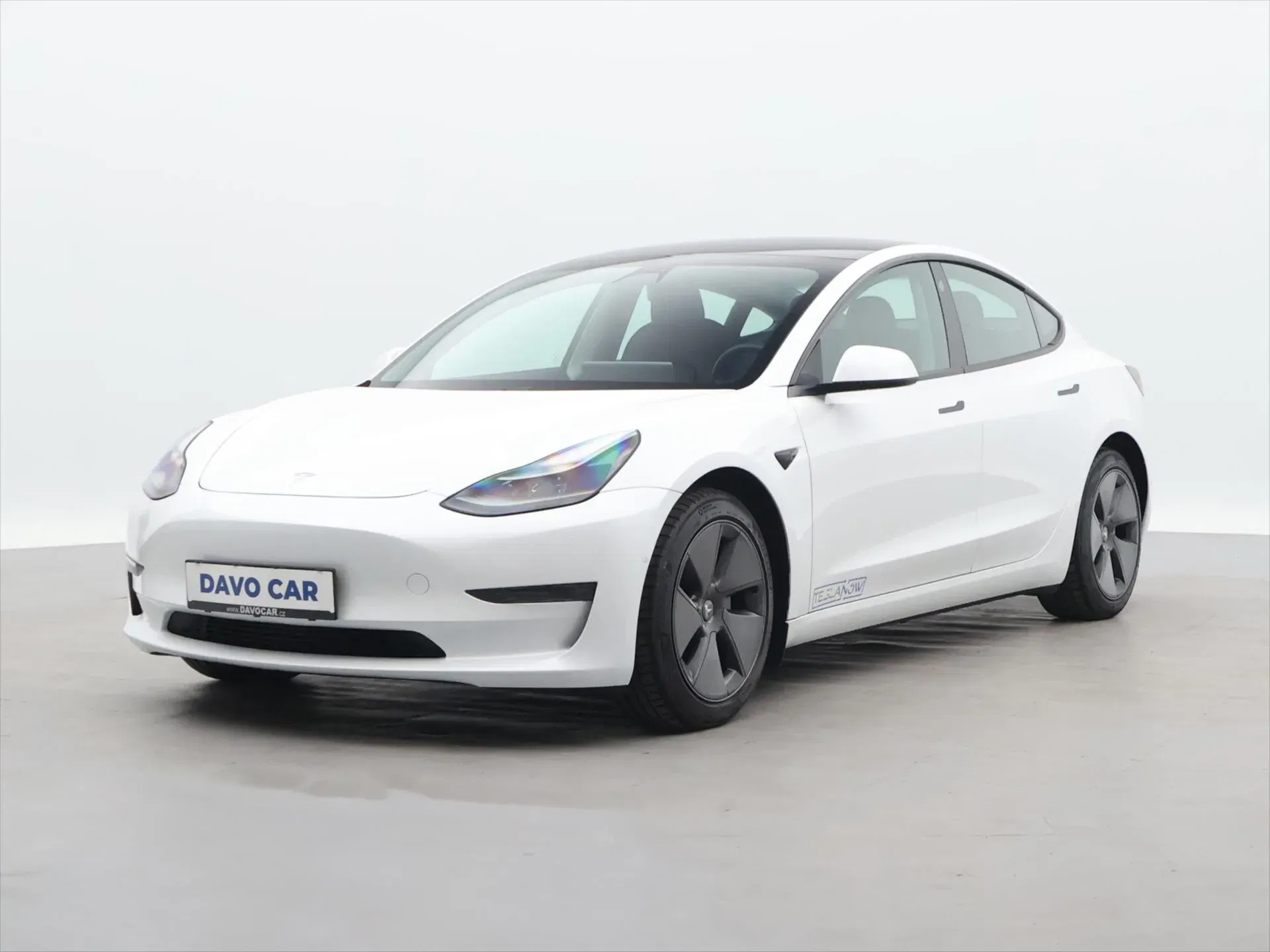 Tesla Model 3 - Náhled 3